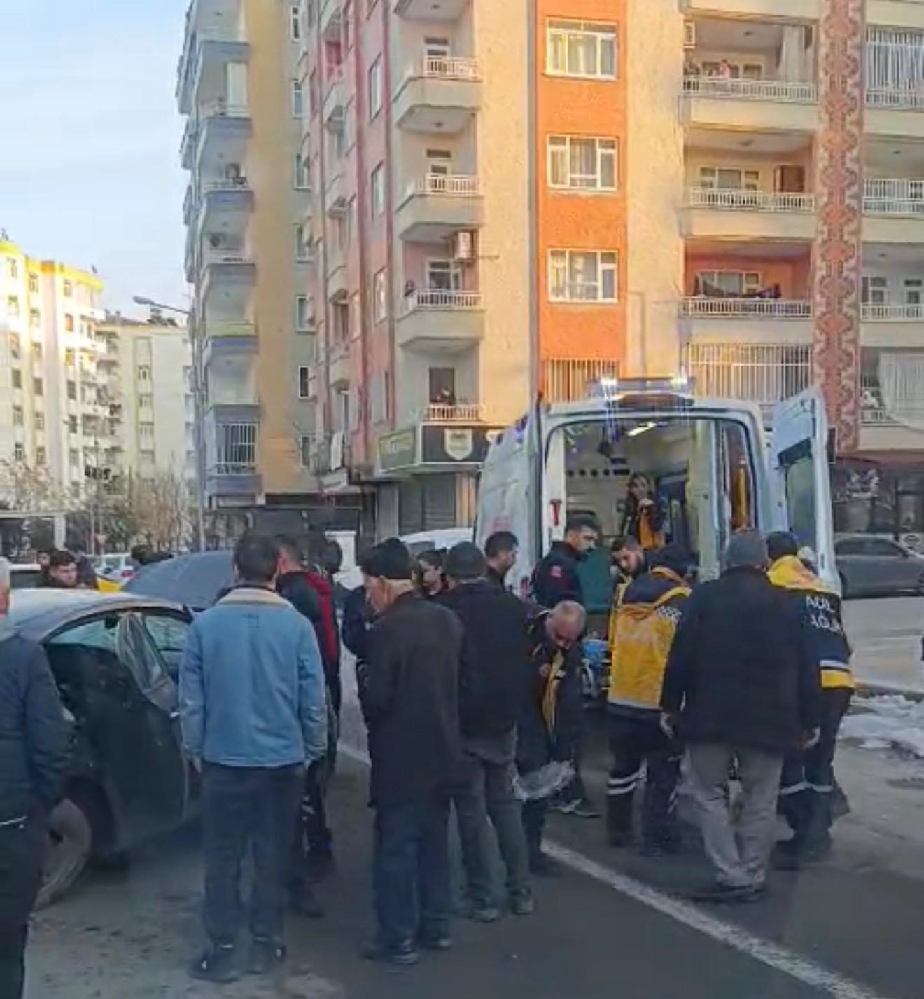 Diyarbakır&rsquo;da trafik kazası: 2 yaralı

