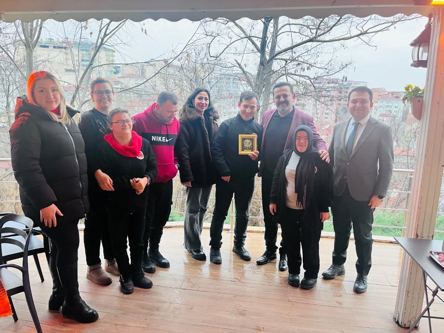 Bilecik&rsquo;te engelli bireylere doğum g&uuml;n&uuml; s&uuml;rprizi
