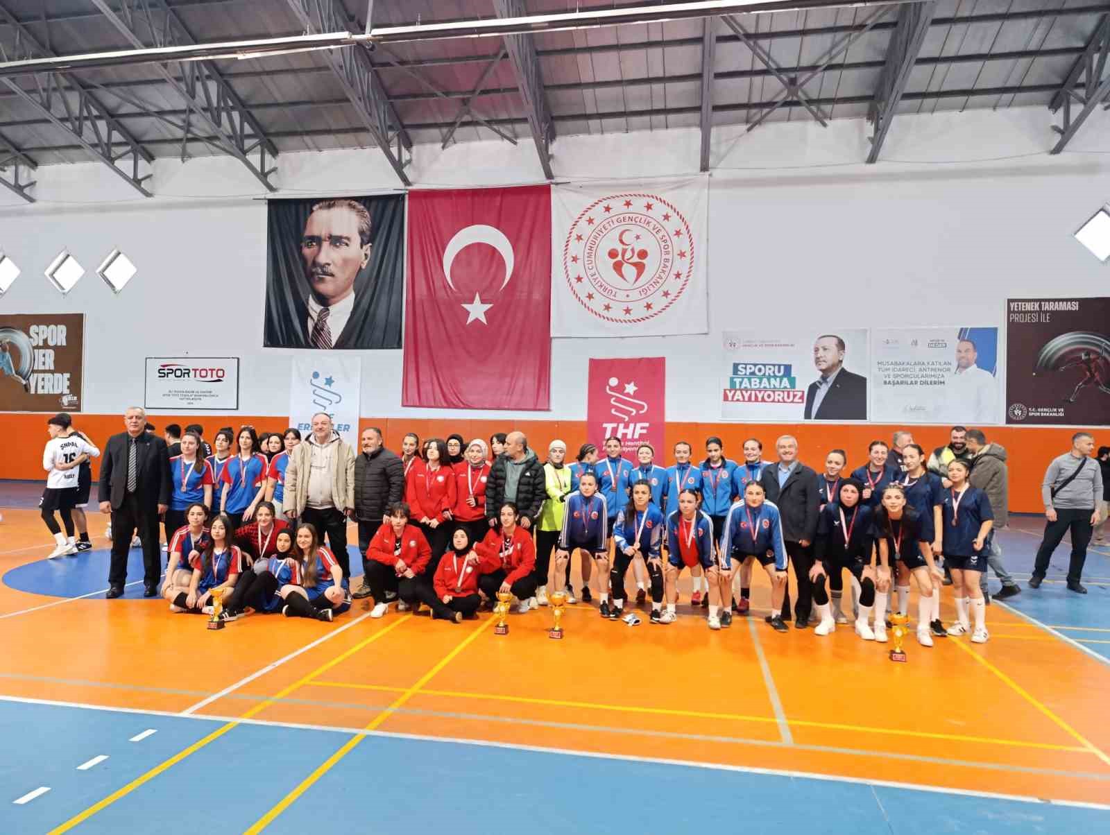 2025-2026 Okul Sporları Gen&ccedil; Kızlar Futsal M&uuml;sabakaları tamamlandı
