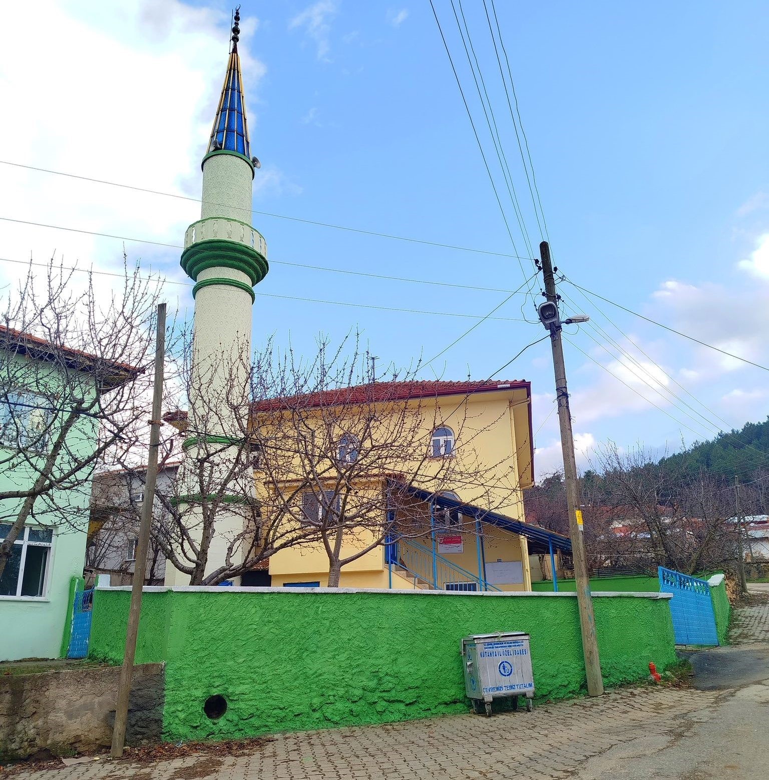 Fedak&acirc;r imamdan &ouml;rnek davranış
