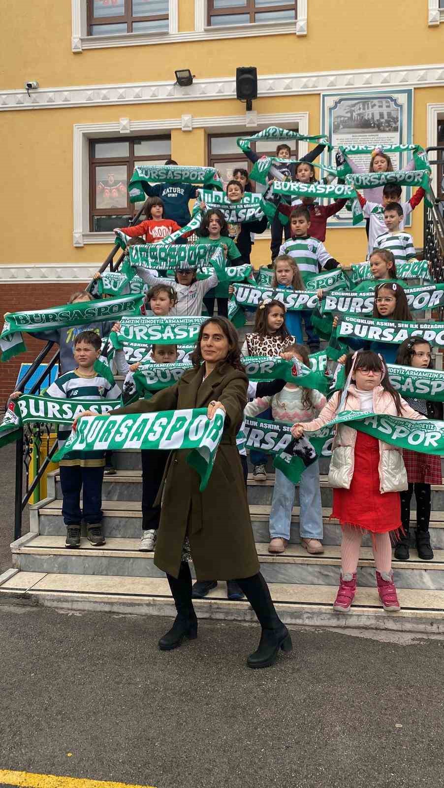 Karne sevinci Bursaspor coşkusuyla ta&ccedil;landı
