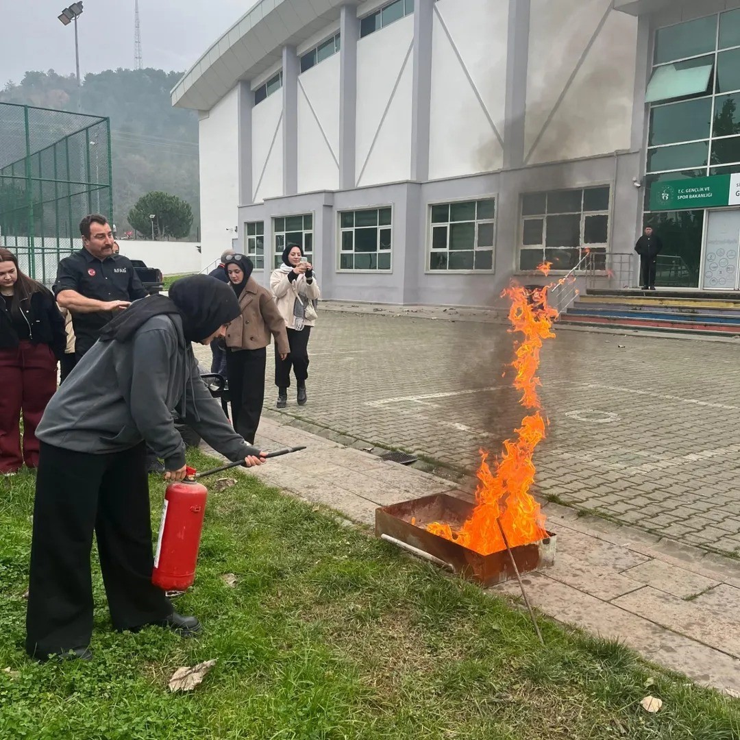 Sinop&rsquo;ta AFAD g&ouml;n&uuml;ll&uuml;leri sahaya hazır
