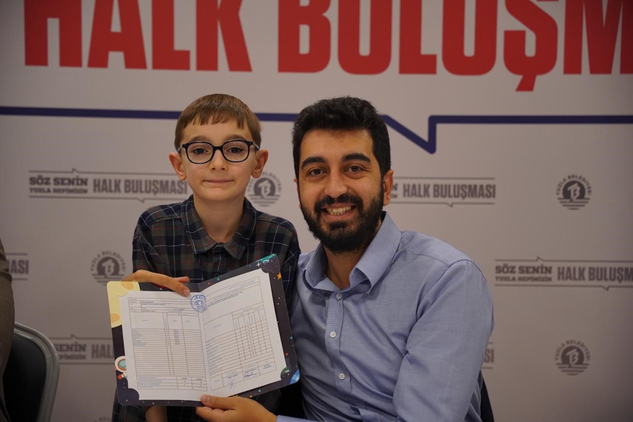 Tuzla Belediyesi&rsquo;nde birebir g&ouml;r&uuml;şme: Başkan Bing&ouml;l komşularıyla buluştu
