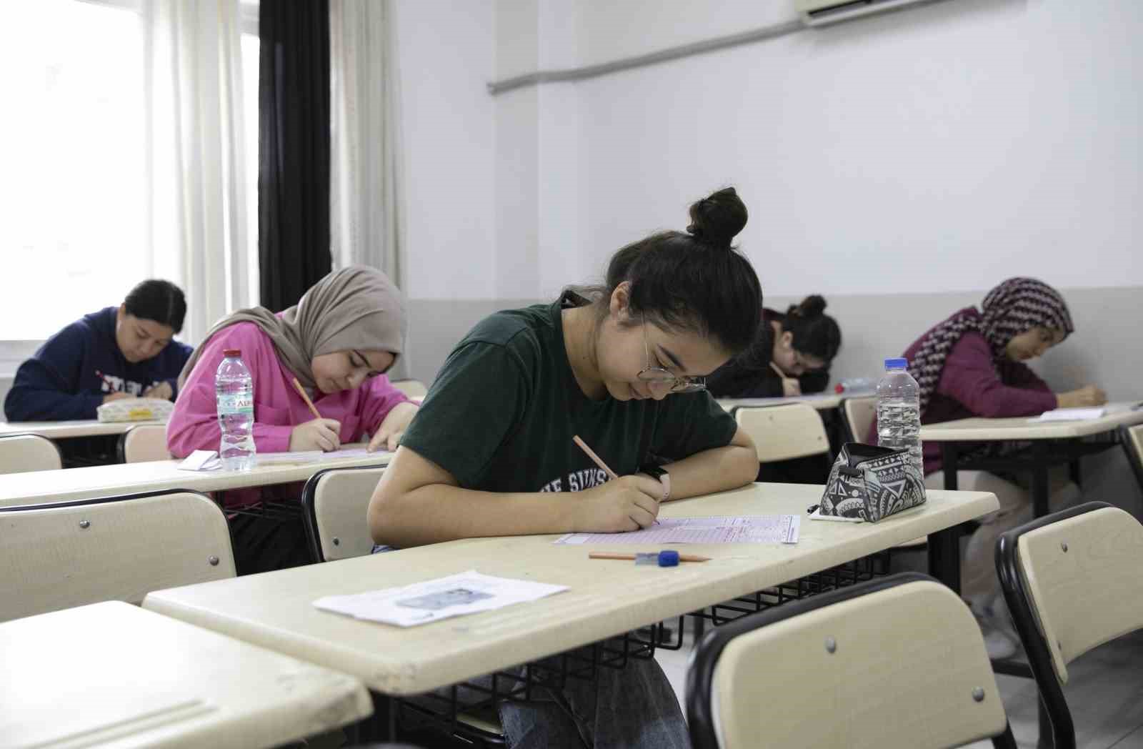 Mersin B&uuml;y&uuml;kşehir Belediyesinden yarıyıl tatili &ouml;ncesi &ouml;ğrenci ve velilere &ouml;neriler
