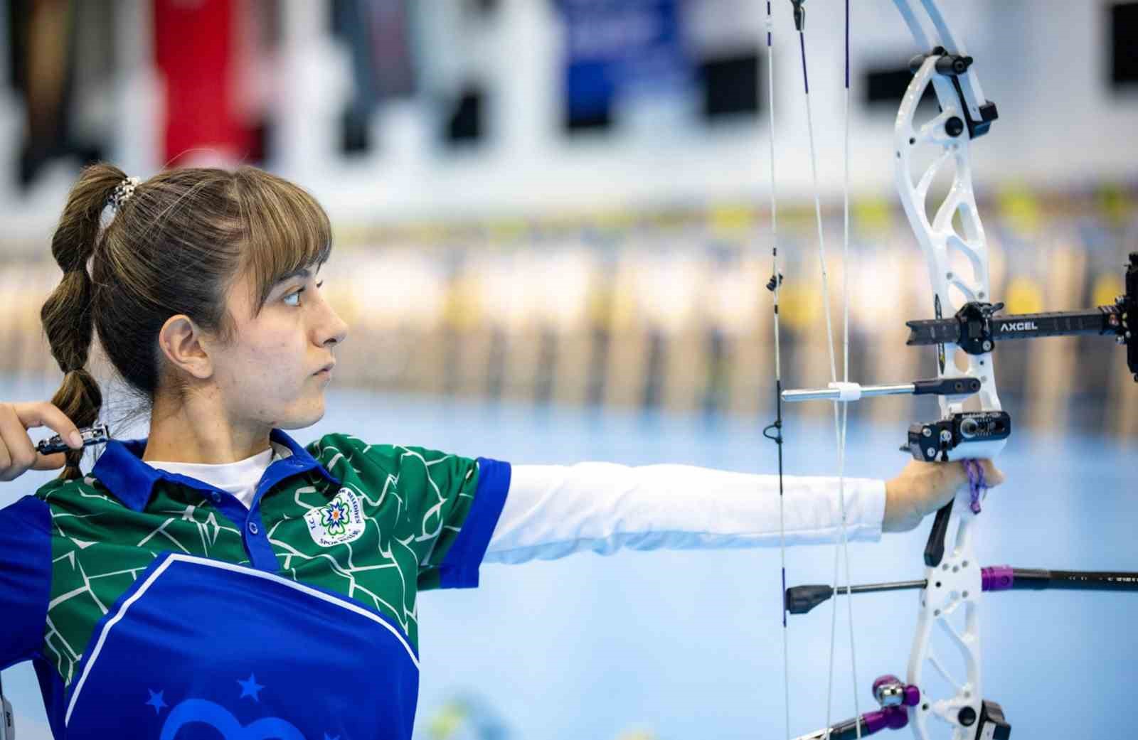 Muğla B&uuml;y&uuml;kşehir ok&ccedil;ularından kış kupasında iki G&uuml;m&uuml;ş madalya

