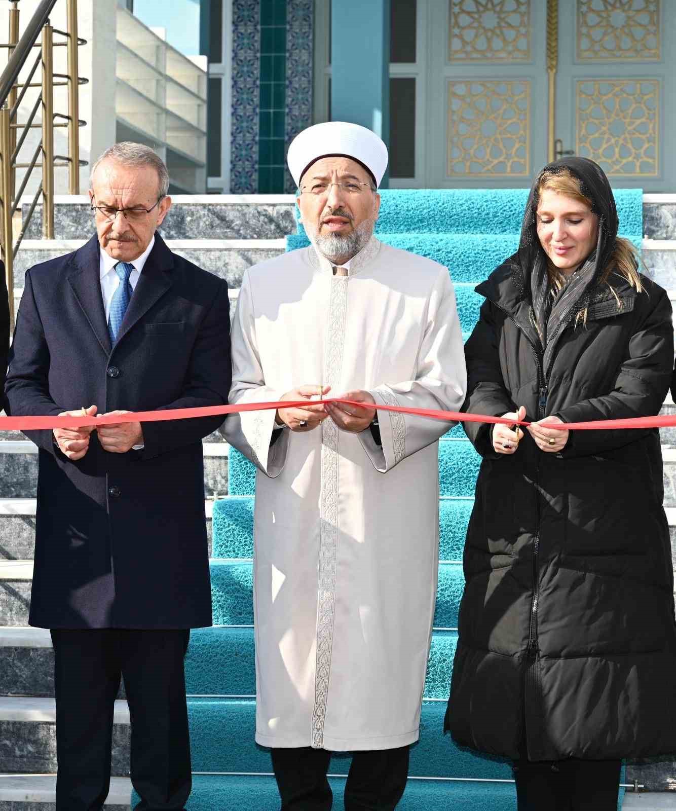 Kubbet&uuml;&rsquo;s-Sahra Camii Malatya&rsquo;da ibadete a&ccedil;ıldı
