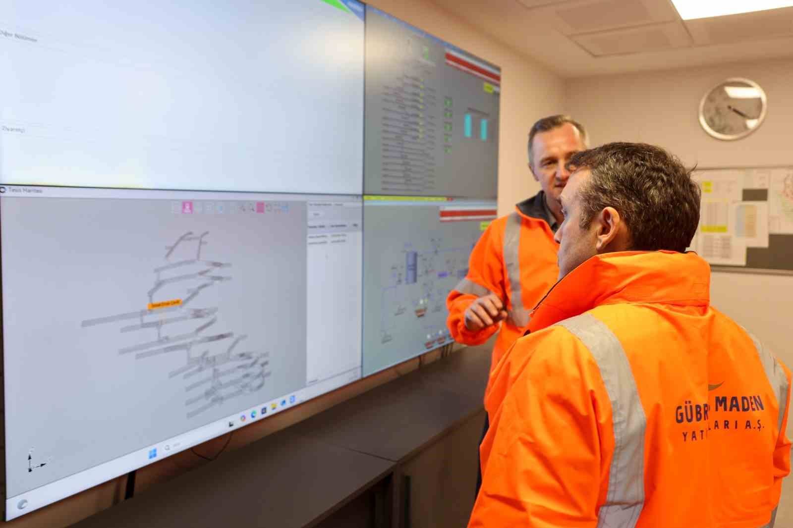 Vali Sözer, altın madeninde inceleme yaptı