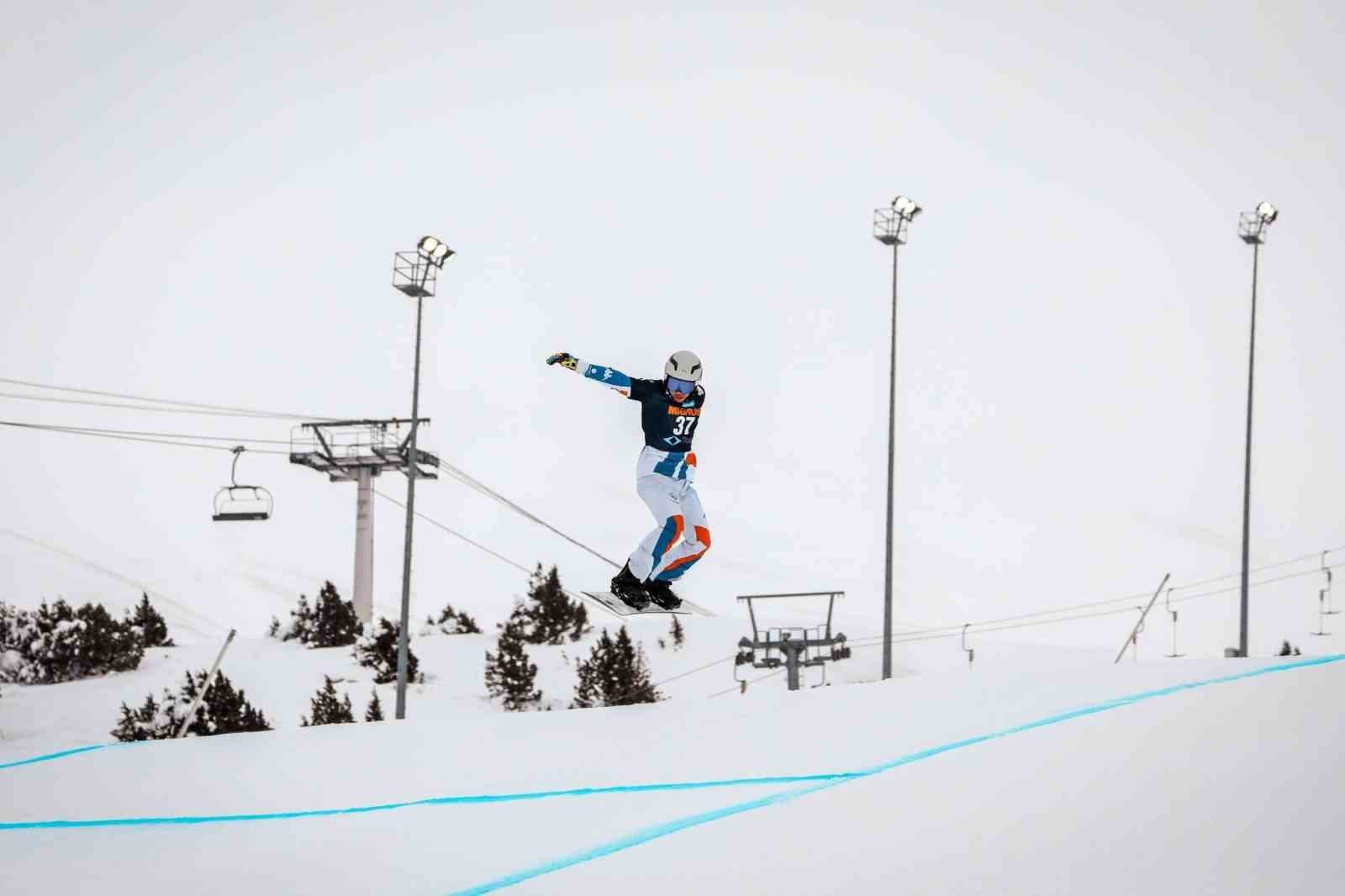Snowboard FIS European Cup Erzincan Yarışmaları başladı