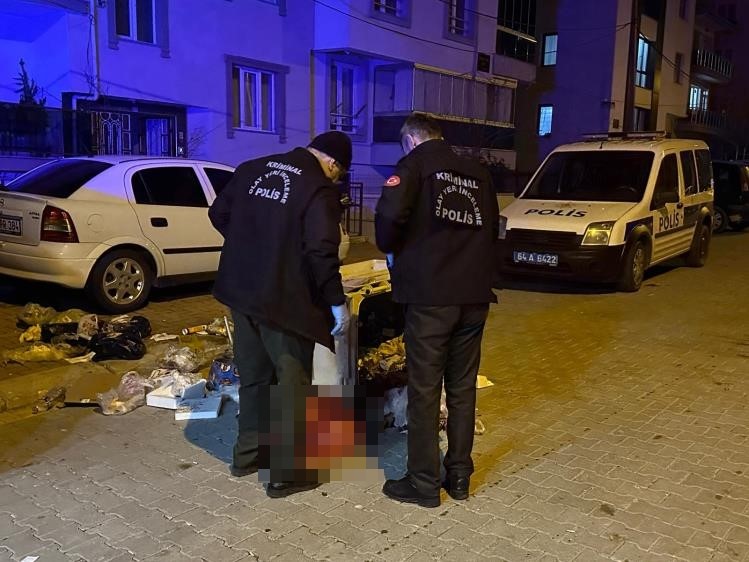 &Ccedil;&ouml;p konteynerinde yeni doğmuş bebek cesedi bulundu
