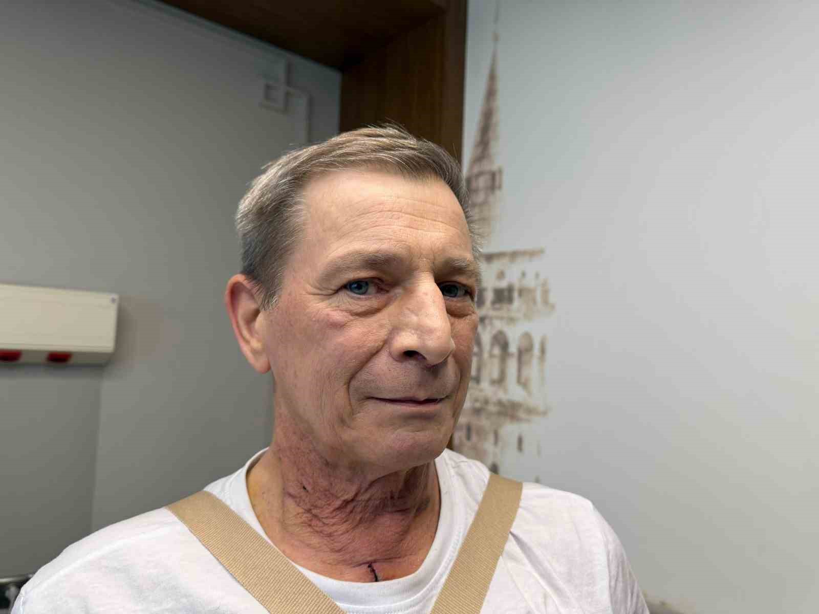 Havalimanında kalbinden rahatsızlanan hastaya şehir hastanesinde &rsquo;hayat&rsquo; dokunuşu
