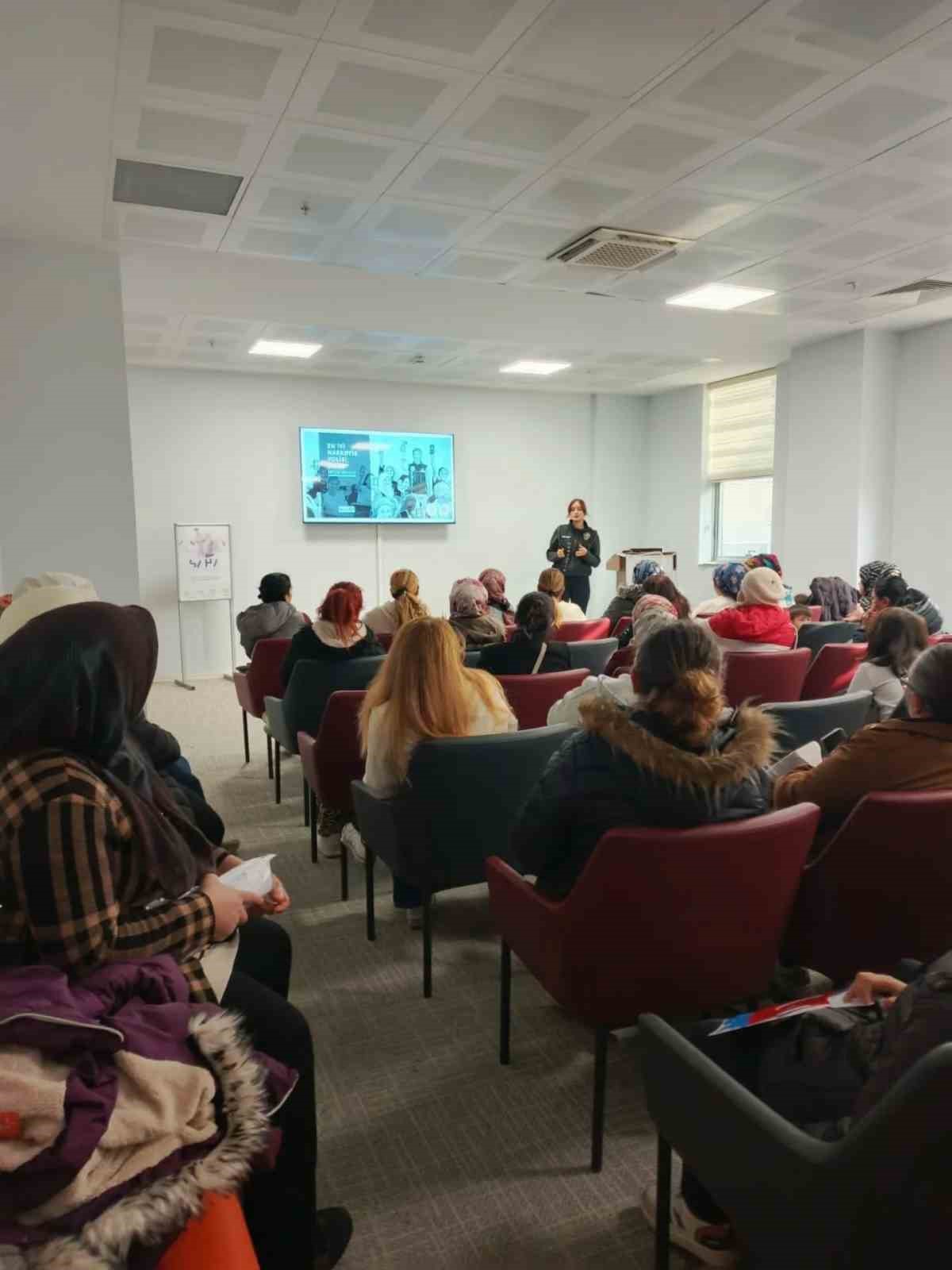 Nazilli&rsquo;de kadınlara y&ouml;nelik sağlık ve farkındalık eğitimi
