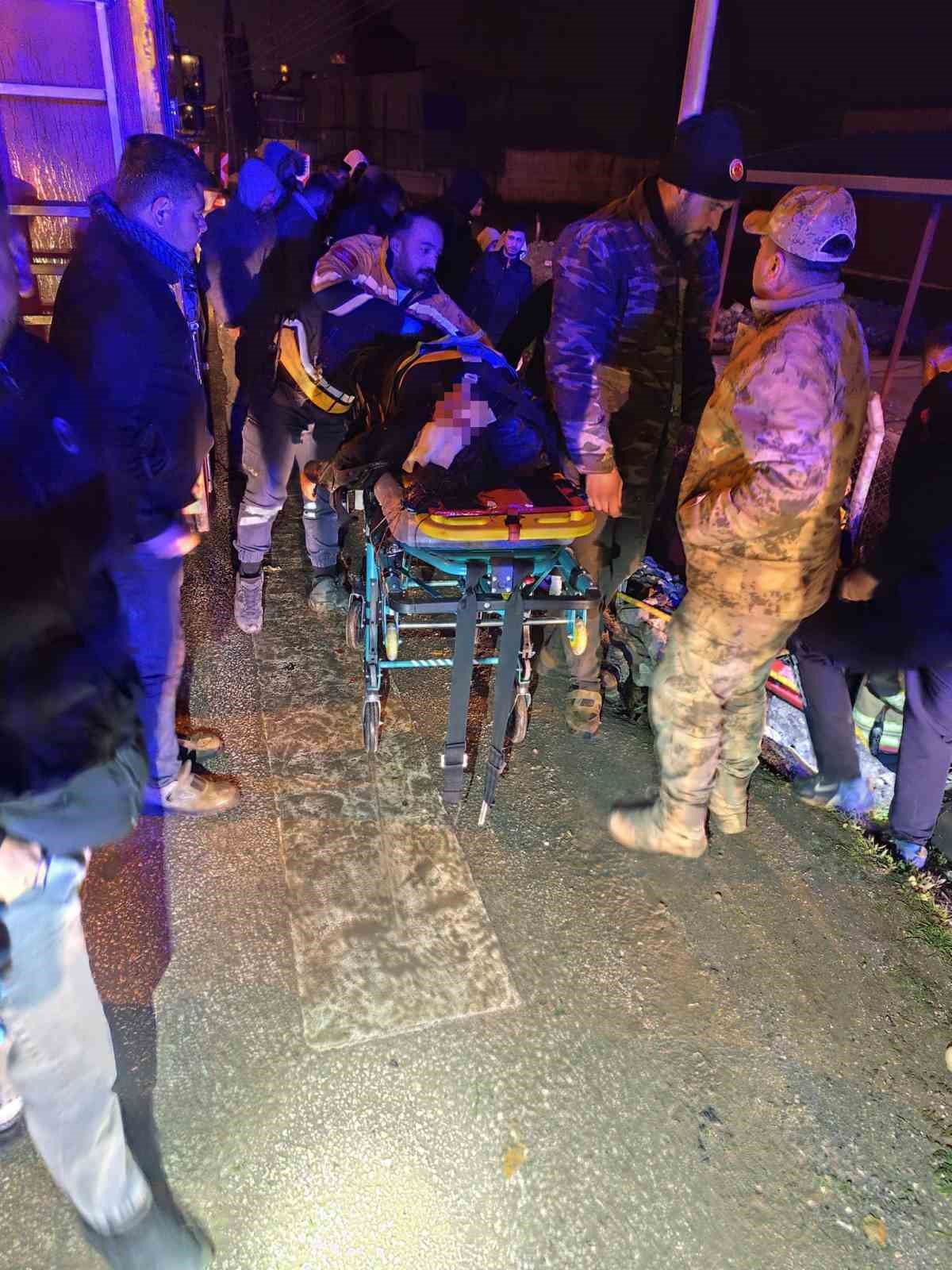 Hatay&rsquo;da trafik kazası: 1 &ouml;l&uuml;, 3 yaralı
