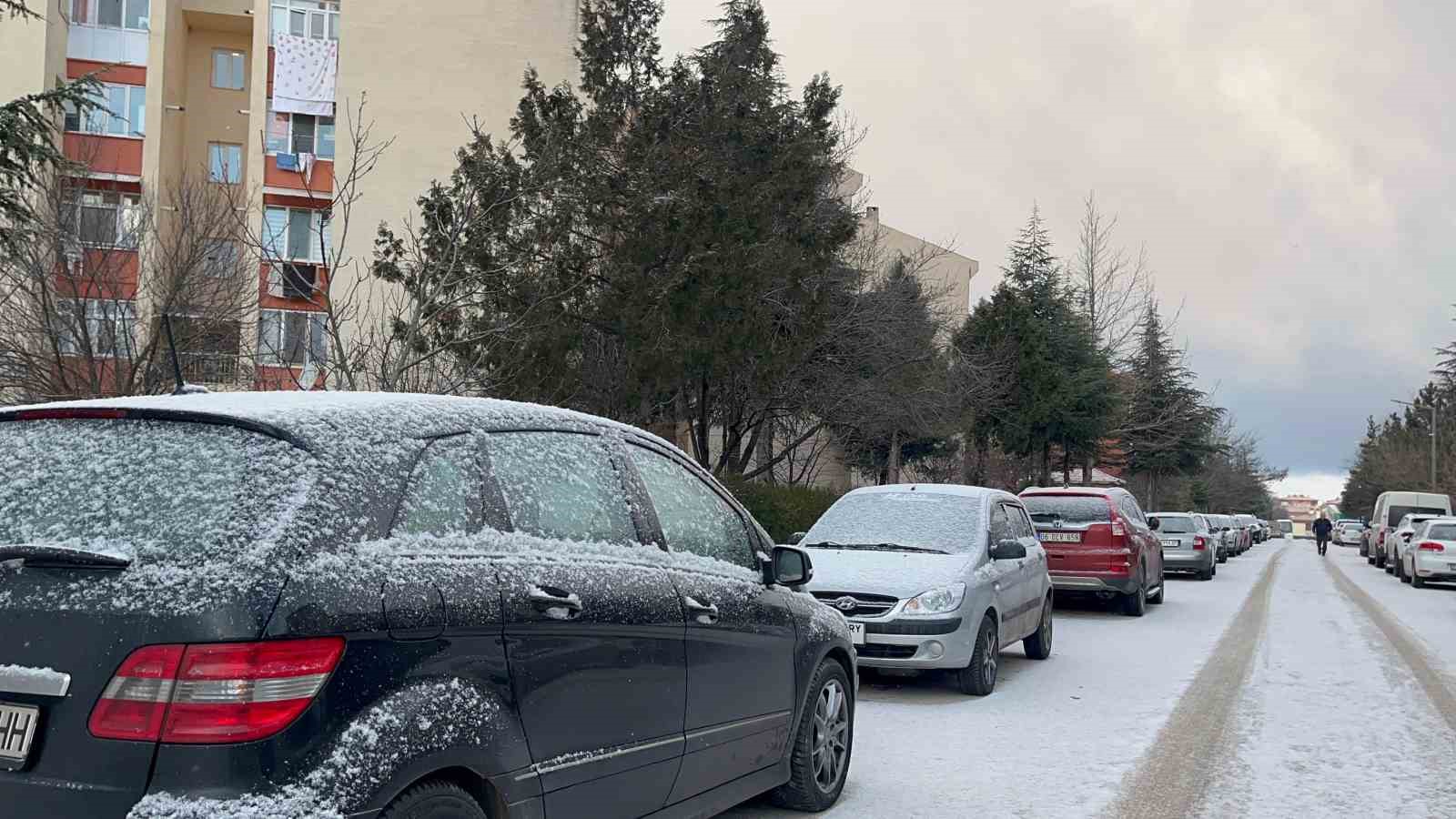 Eskişehir&rsquo;in y&uuml;ksek kesimleri eksi 5 dereceyi g&ouml;rd&uuml;
