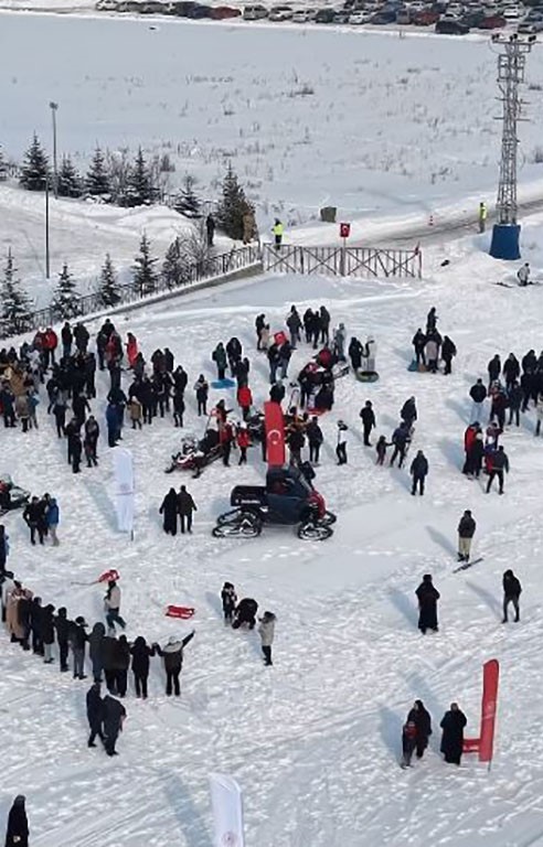 Kayak sezonu a&ccedil;ıldı, Vali kayak severleri davet etti
