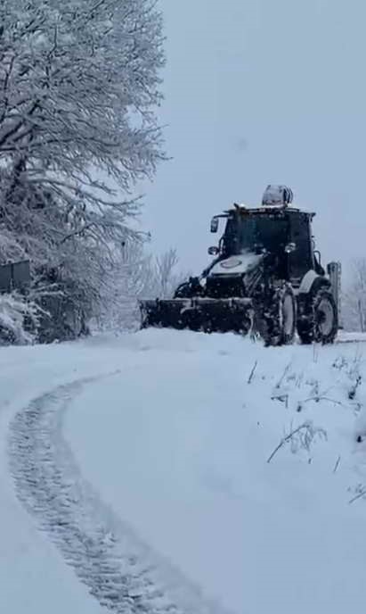 Zonguldak’ta kar yağışı nedeniyle 82 köy yolu ulaşıma kapandı