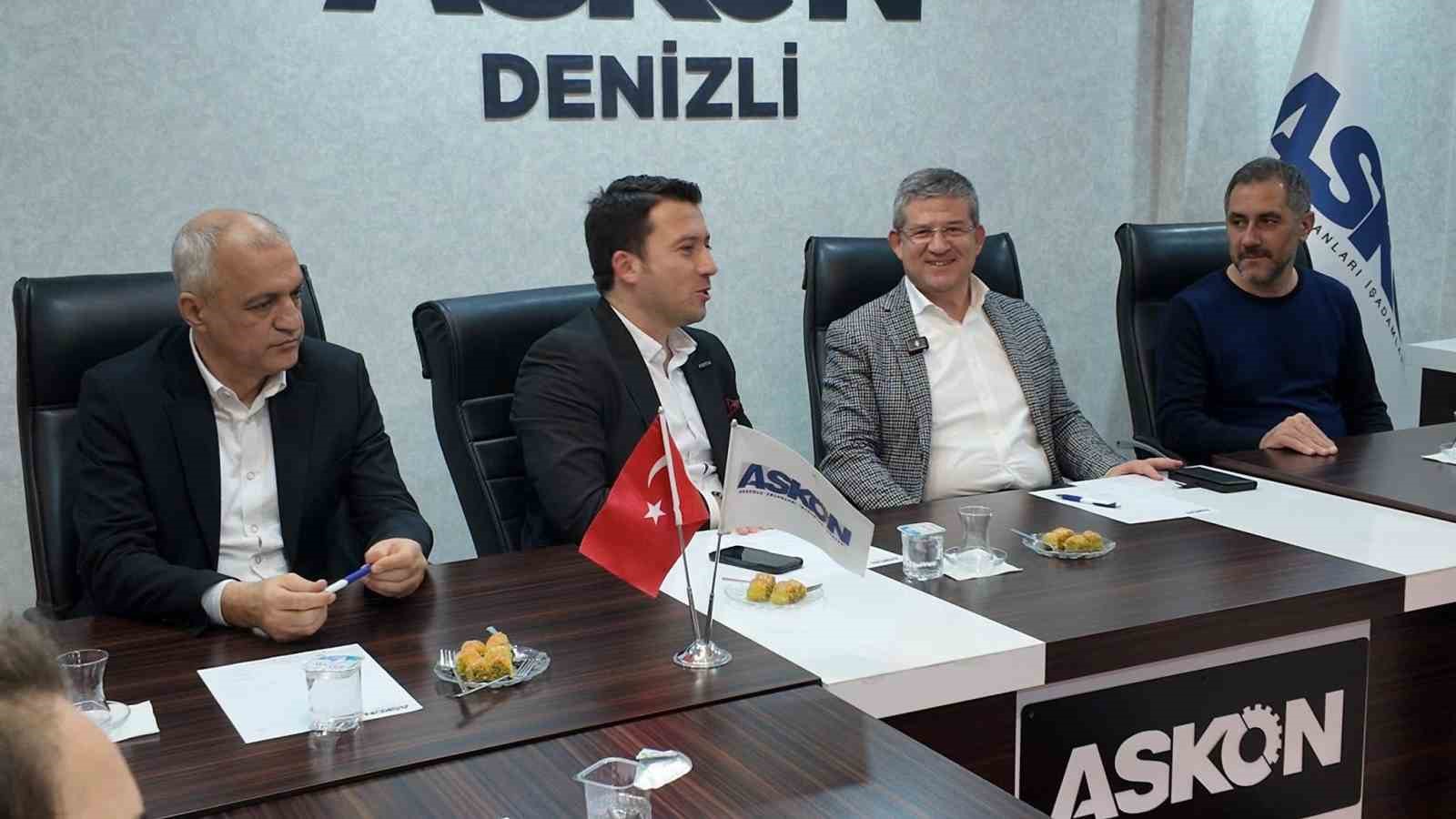 AK Parti İl Başkanı Subaşıoğlu; "Bizi takip etsinler, biz onlara proje vermeye devam edeceğiz"
