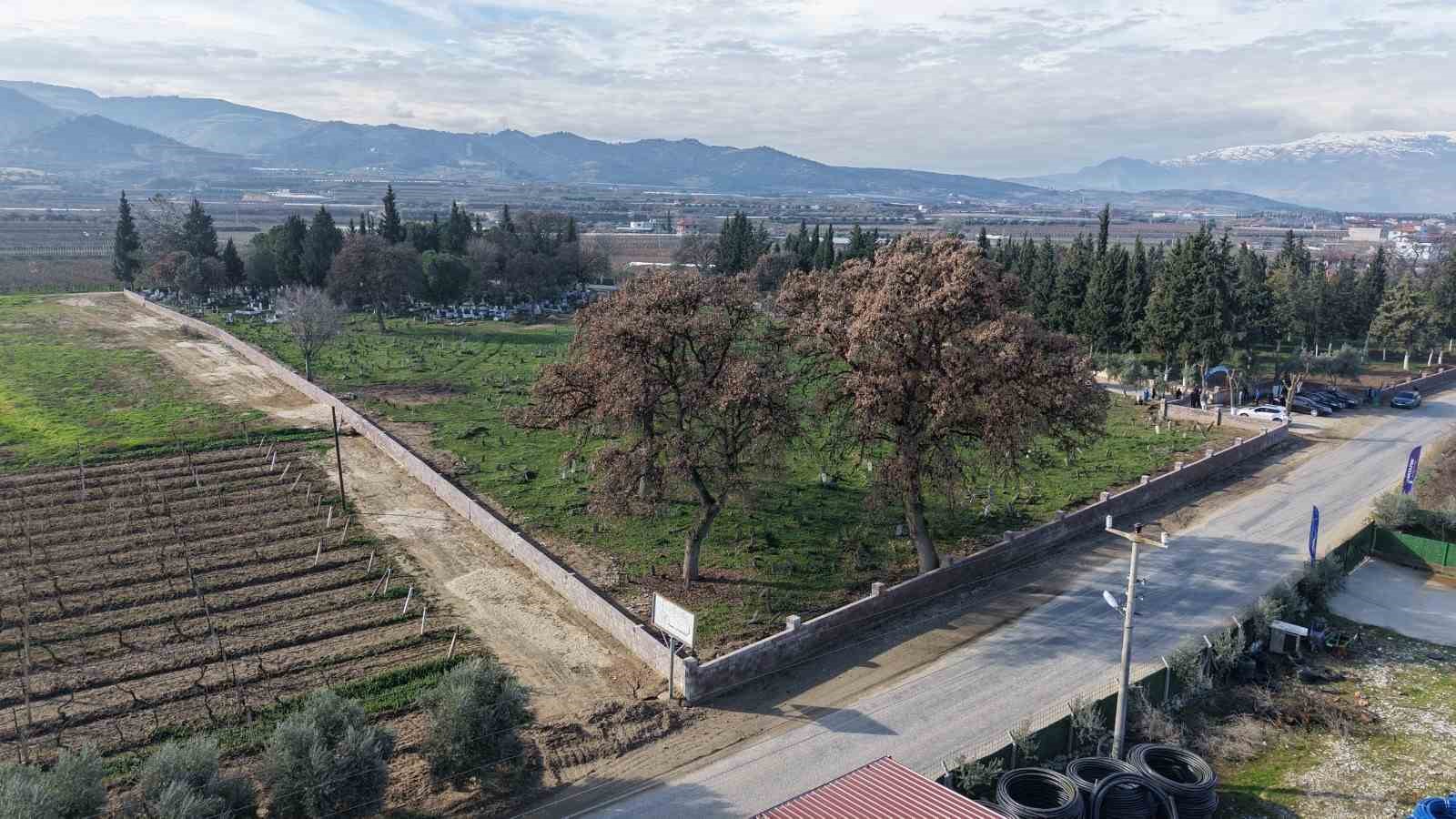 Aşağı Ko&ccedil;aklar Mezarlığı g&uuml;venli hale getirildi
