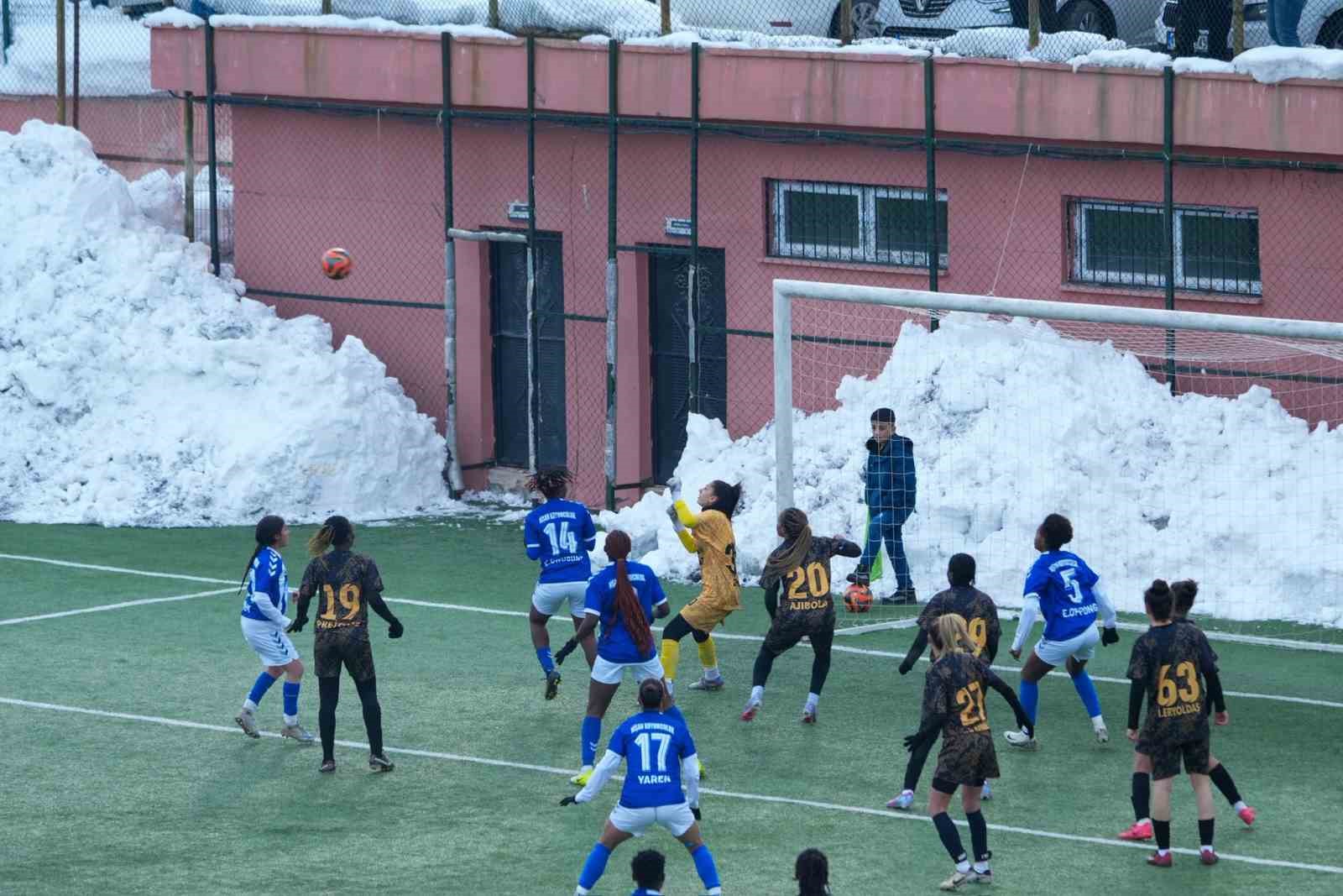 Hakkari G&uuml;c&uuml;: 5 - Gaziantep ALG Spor: 0
