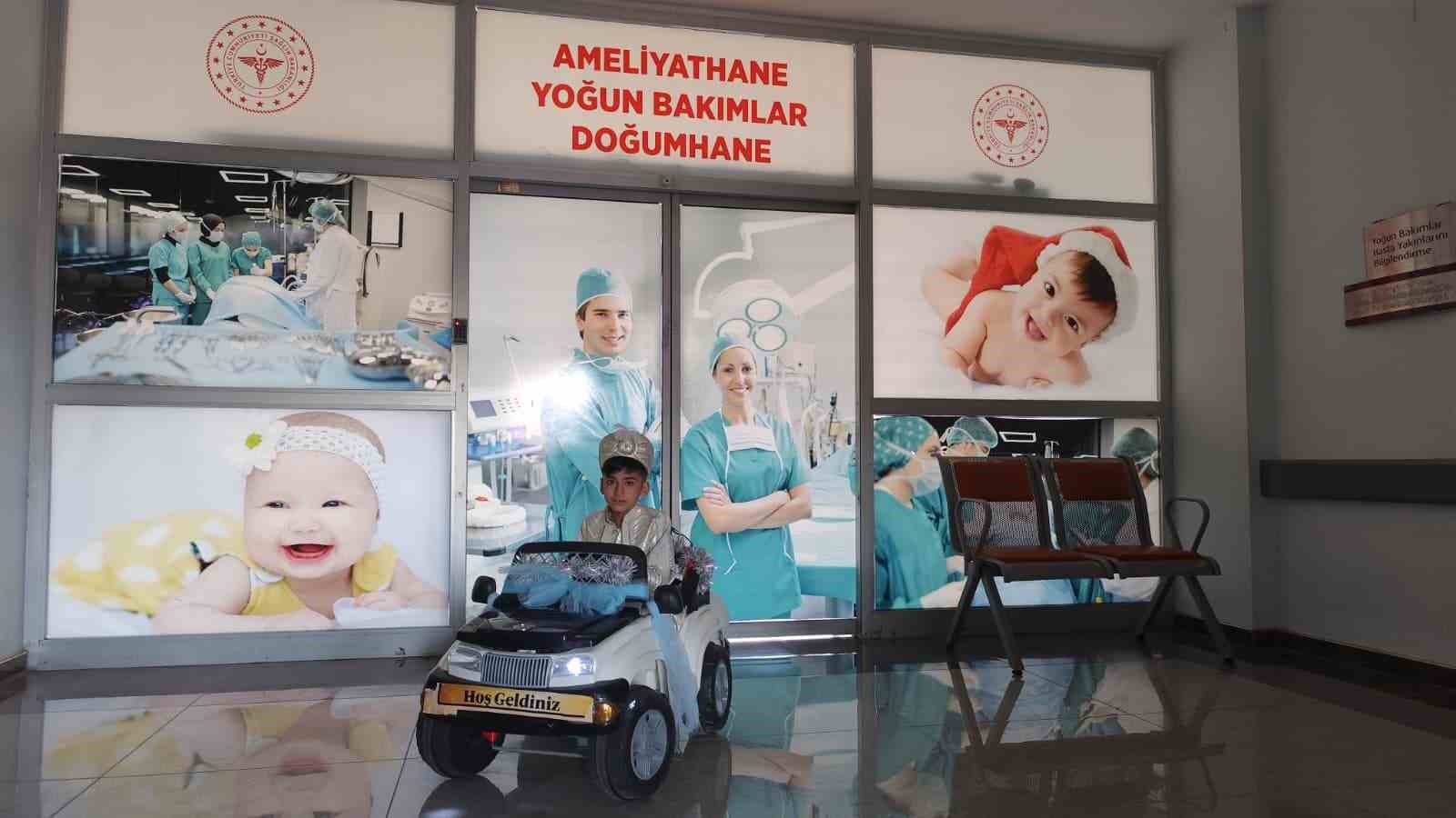 Kahta&rsquo;da &ccedil;ocukların ameliyathaneye giden yolu oyunla başlıyor
