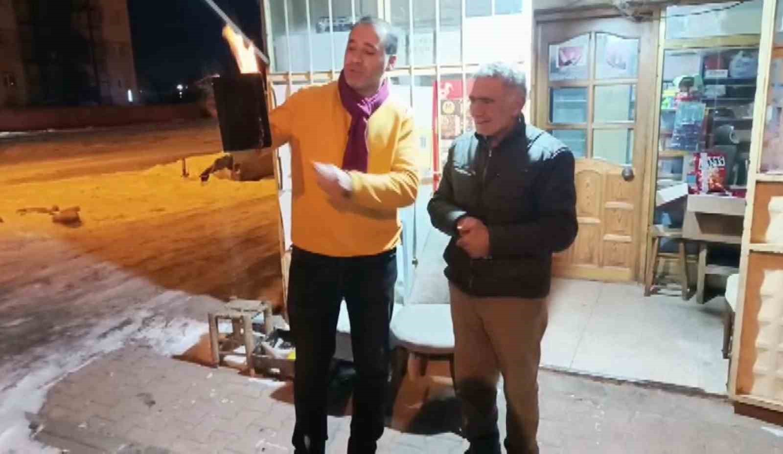 Zara&rsquo;da zimem geleneği yaşatıldı, veresiye defteri yakılarak kapatıldı
