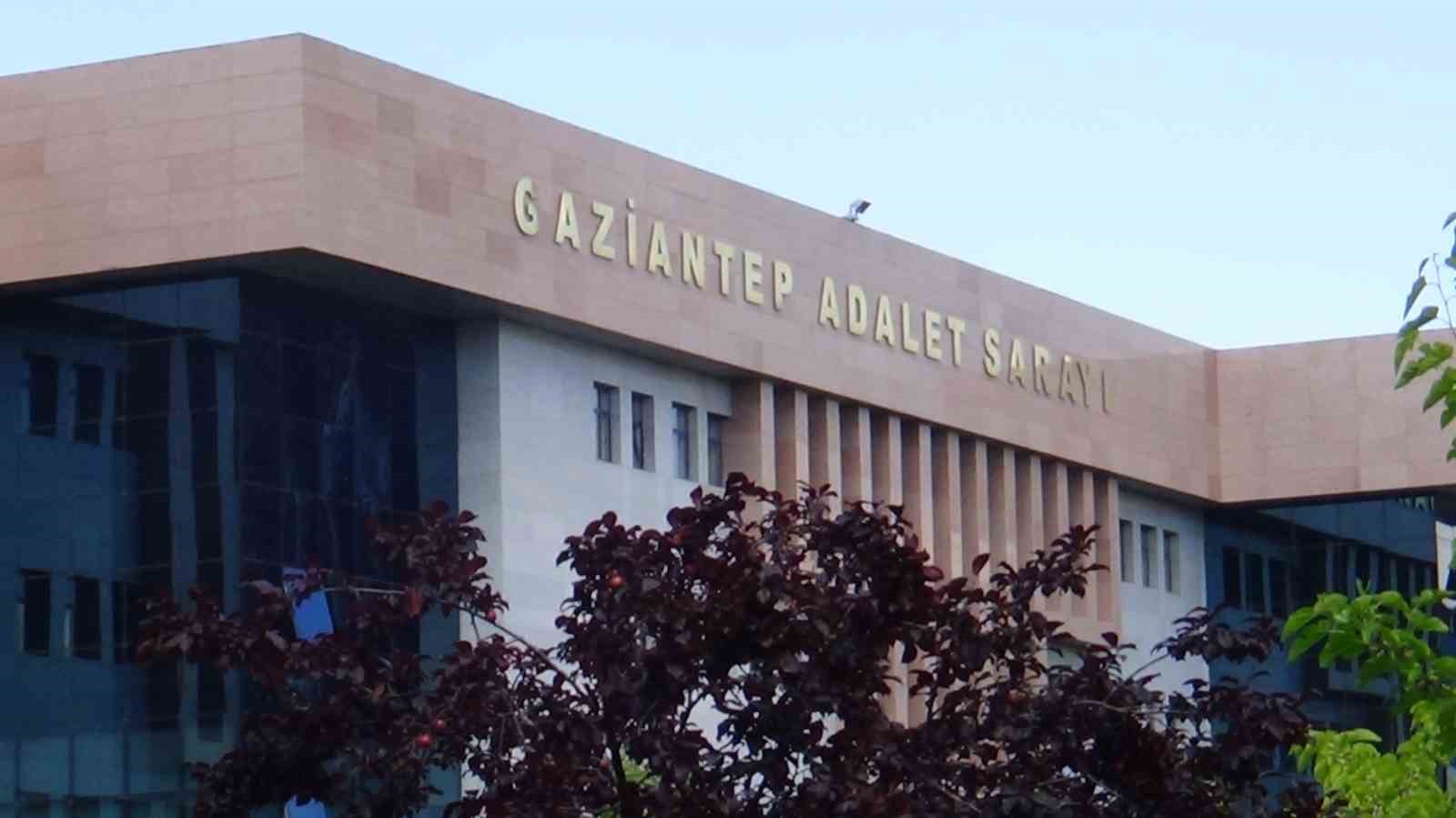Gaziantep&rsquo;te &rsquo;medyum&rsquo; dolandırıcılar yargılanmaya başladı
