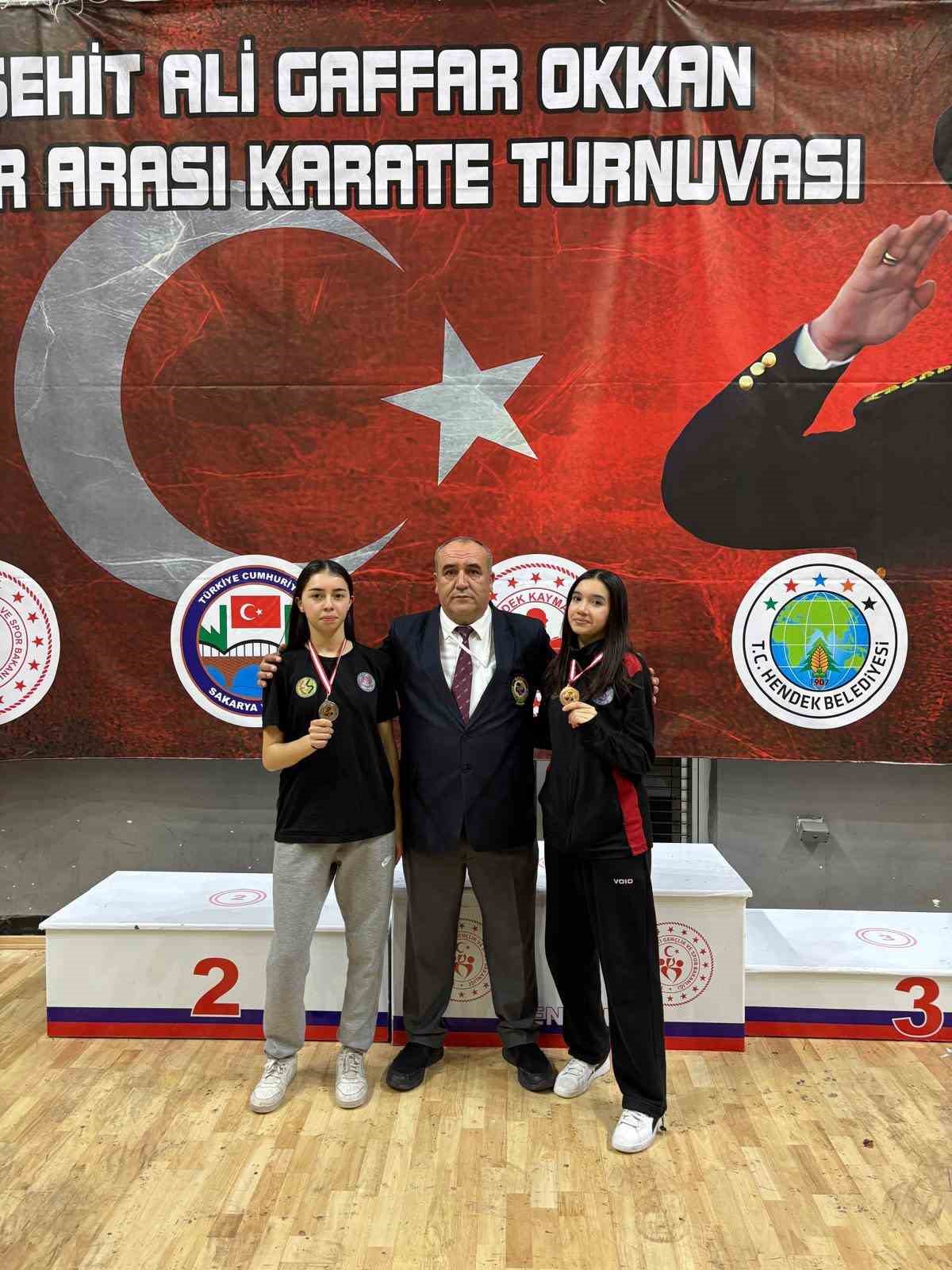 Eskişehirli sporculardan Sakarya’da başarı
