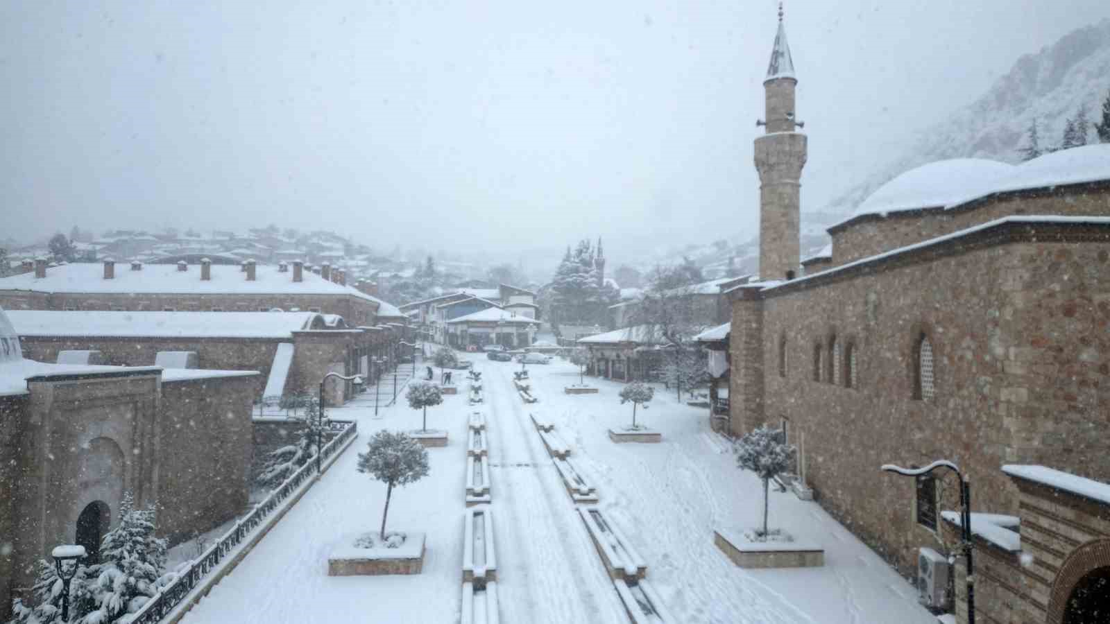 Tokat&rsquo;ta masalsı kış manzarası
