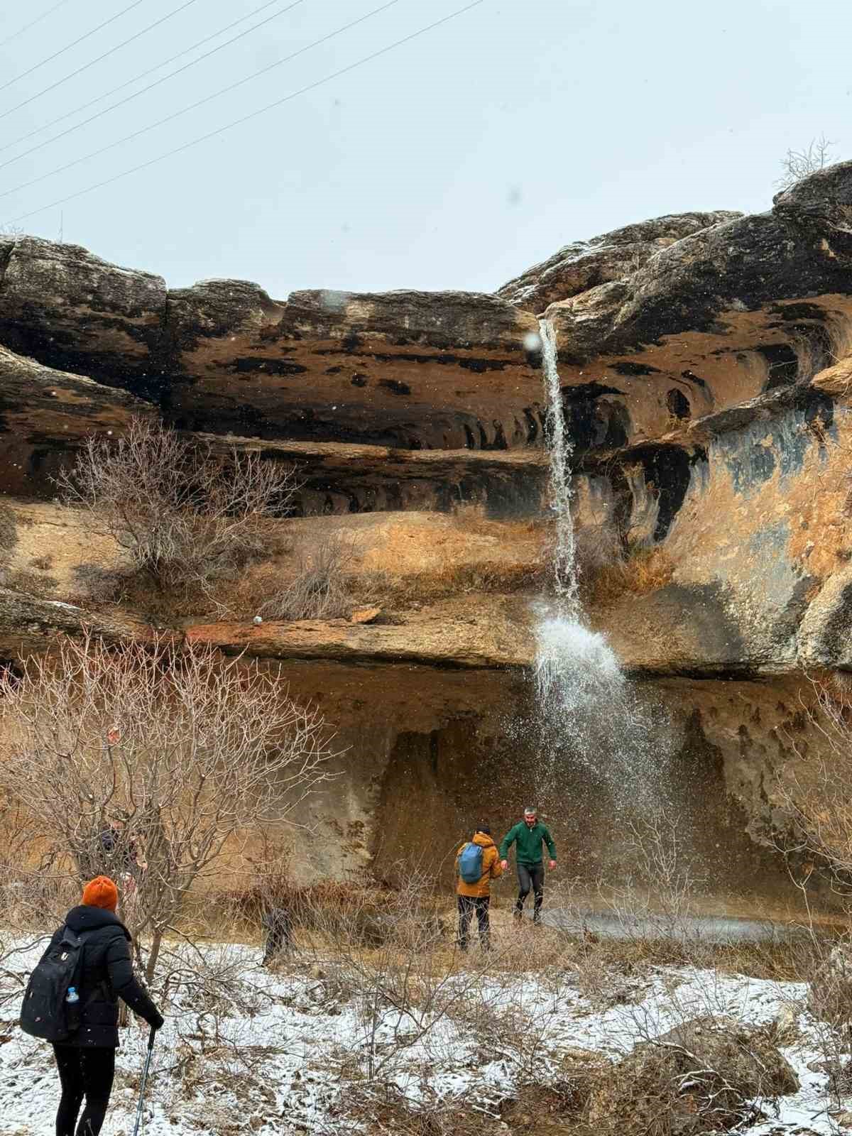 Dicle&rsquo;de doğa tutkunlarının yeni g&ouml;zdesi: Bawkan Vadisi ve şelaleleri
