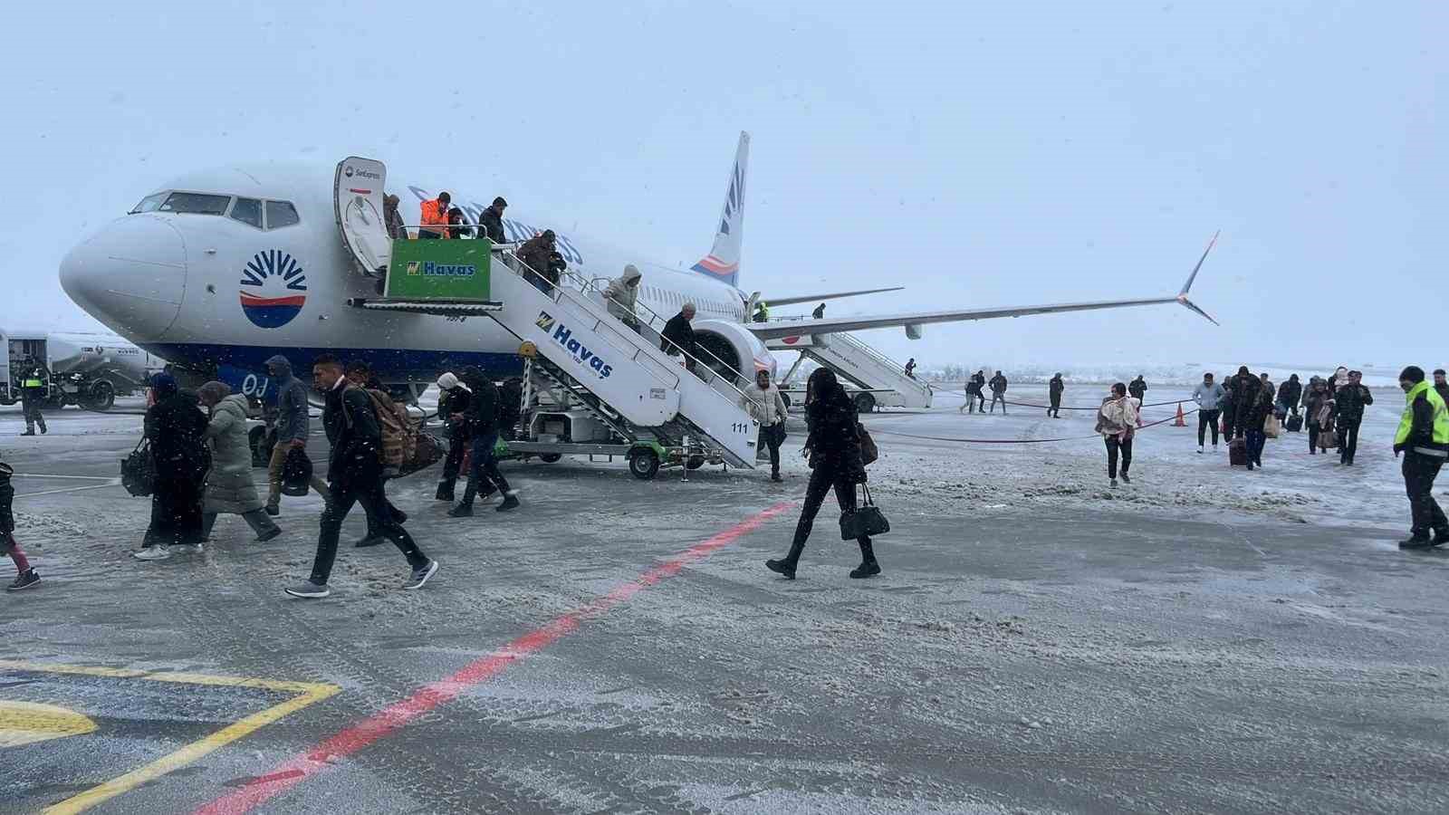 Şanlıurfa’da bir yılda 1 milyon 60 bin 905 kişi uçtu