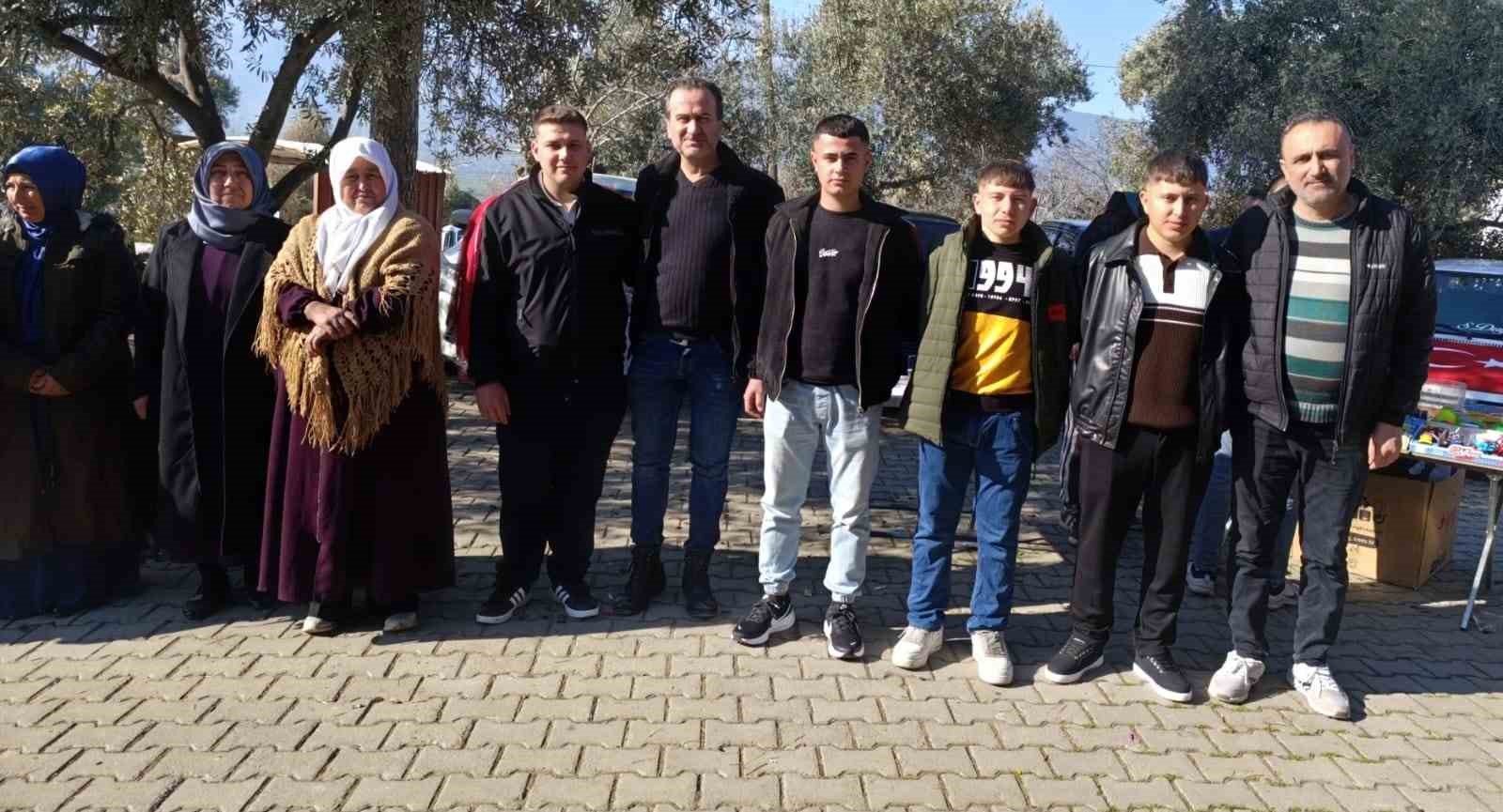 Bozdoğan’da askerler Kur’an-ı Kerim ve Türk Bayrağı ile uğurlandı