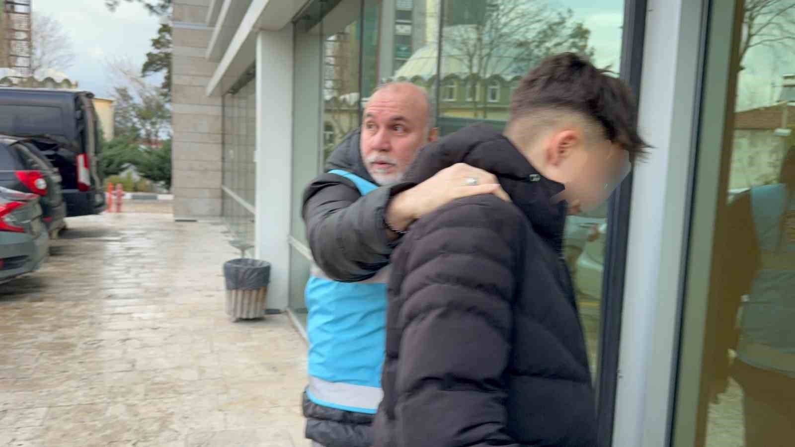 Samsun&rsquo;da fırında 2 kişiyi bı&ccedil;aklayan &ccedil;ocuk adliyeye sevk edildi
