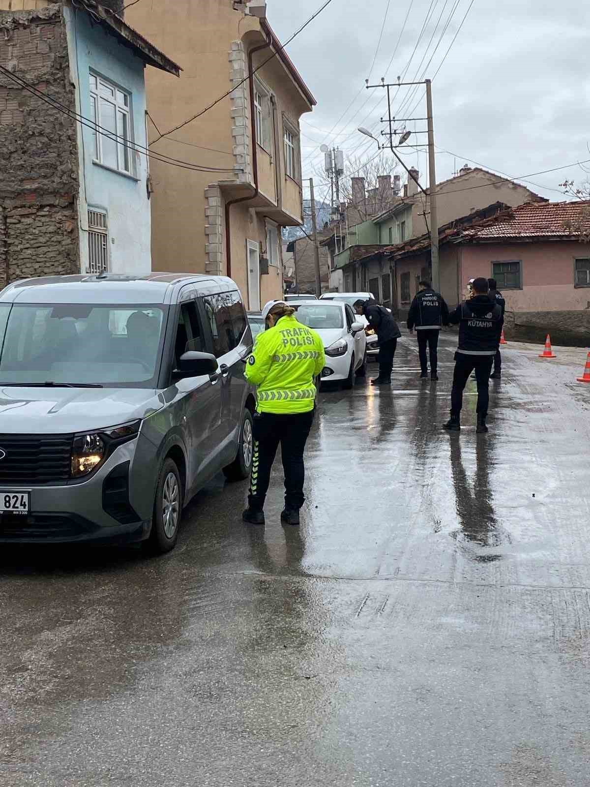 K&uuml;tahya&rsquo;da huzur ve g&uuml;ven uygulaması
