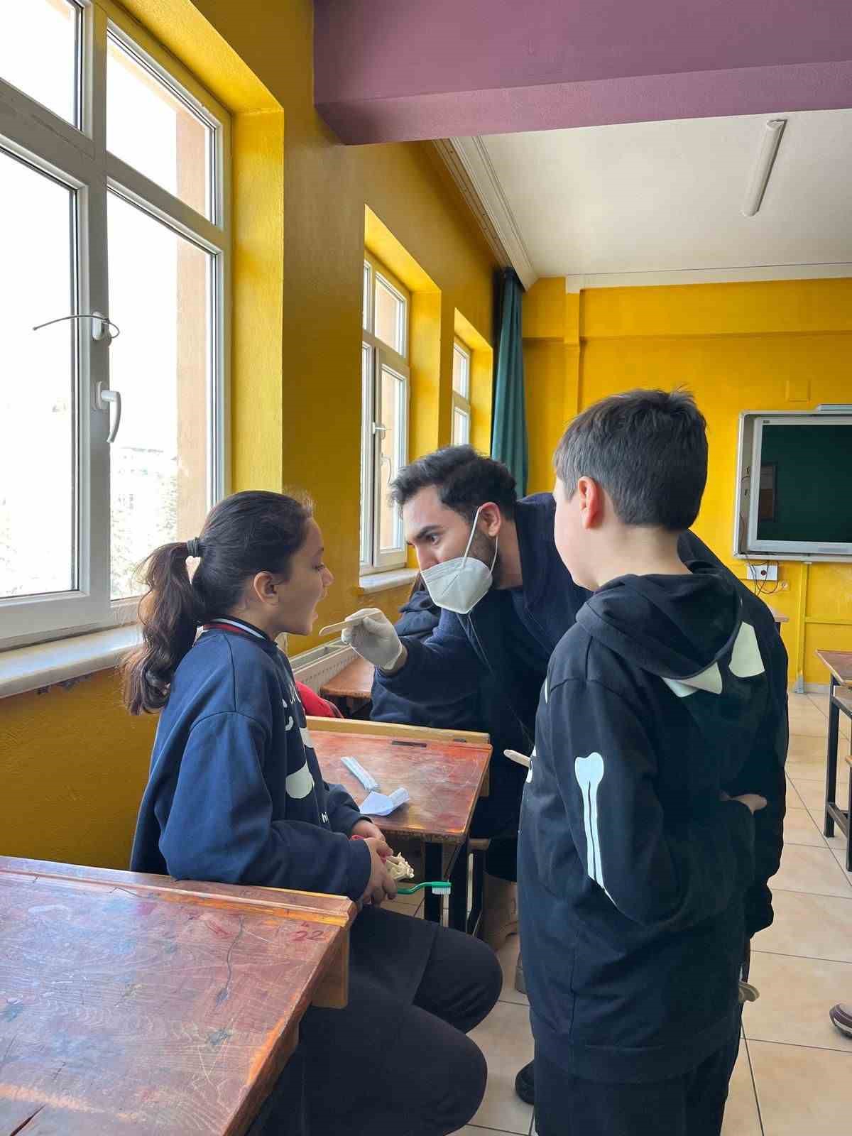 Kayseri &Uuml;lk&uuml; Ocakları&rsquo;ndan T&uuml;rk gen&ccedil;liğine b&uuml;y&uuml;k sağlık hamlesi: 2 bin &ouml;ğrenciye sağlık taraması
