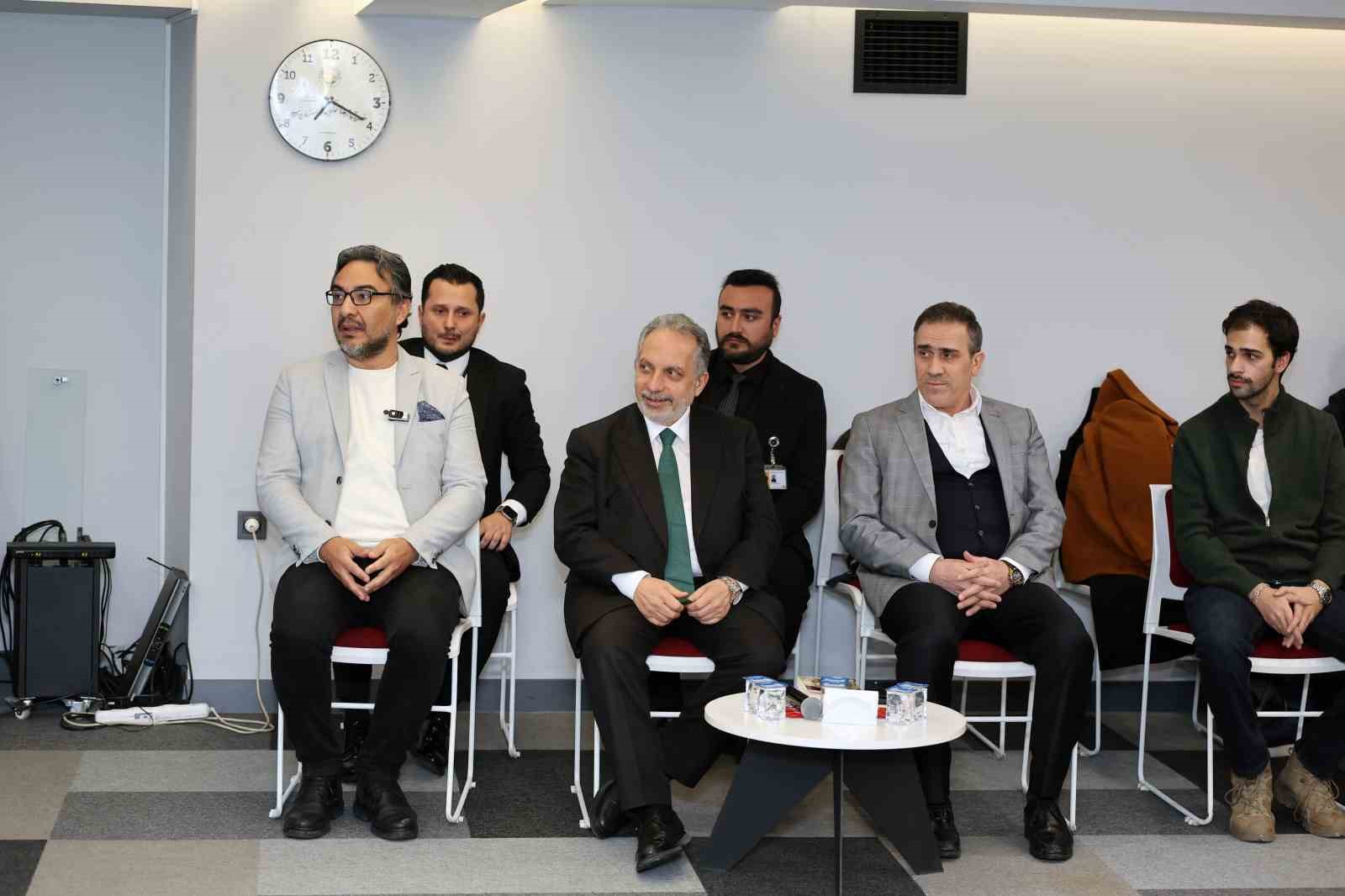 Talas’ta edebiyat dünyası, Esat Ayata’yı anlattı