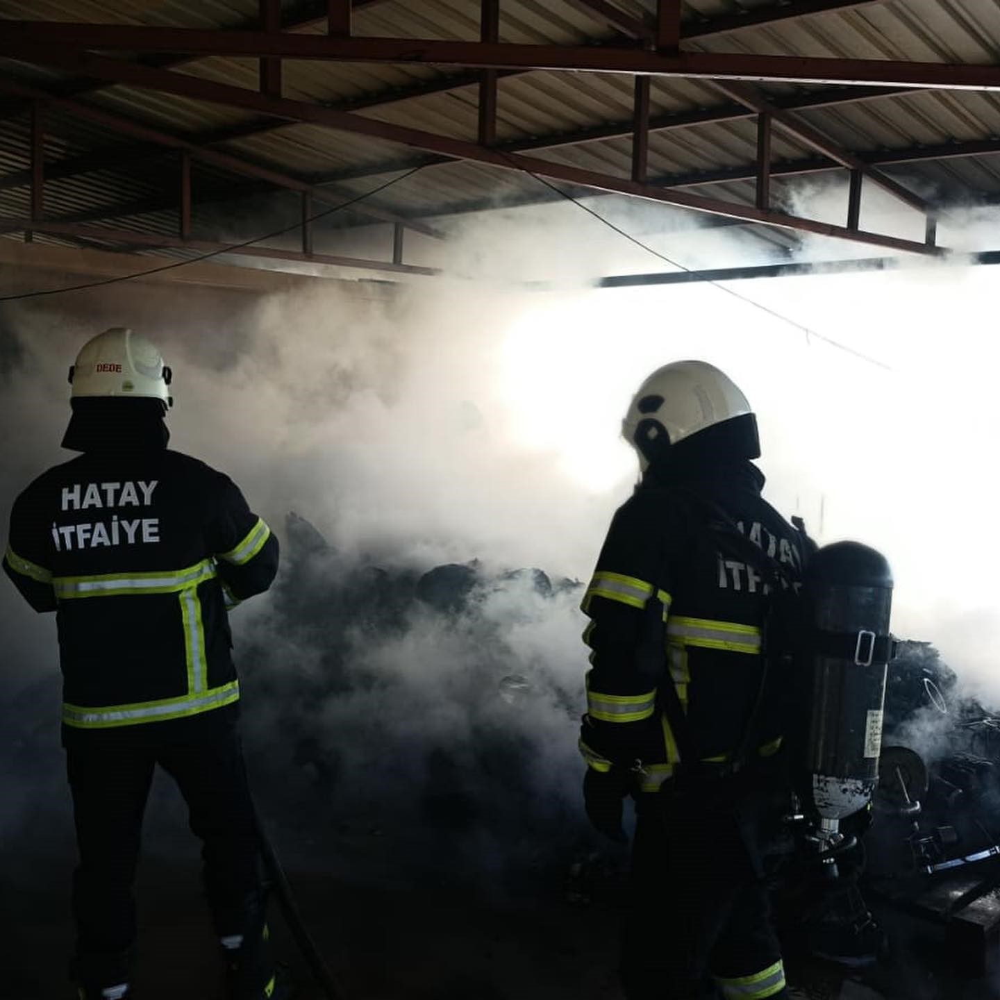 Kırıkhan&rsquo;da &ccedil;atı yangını
