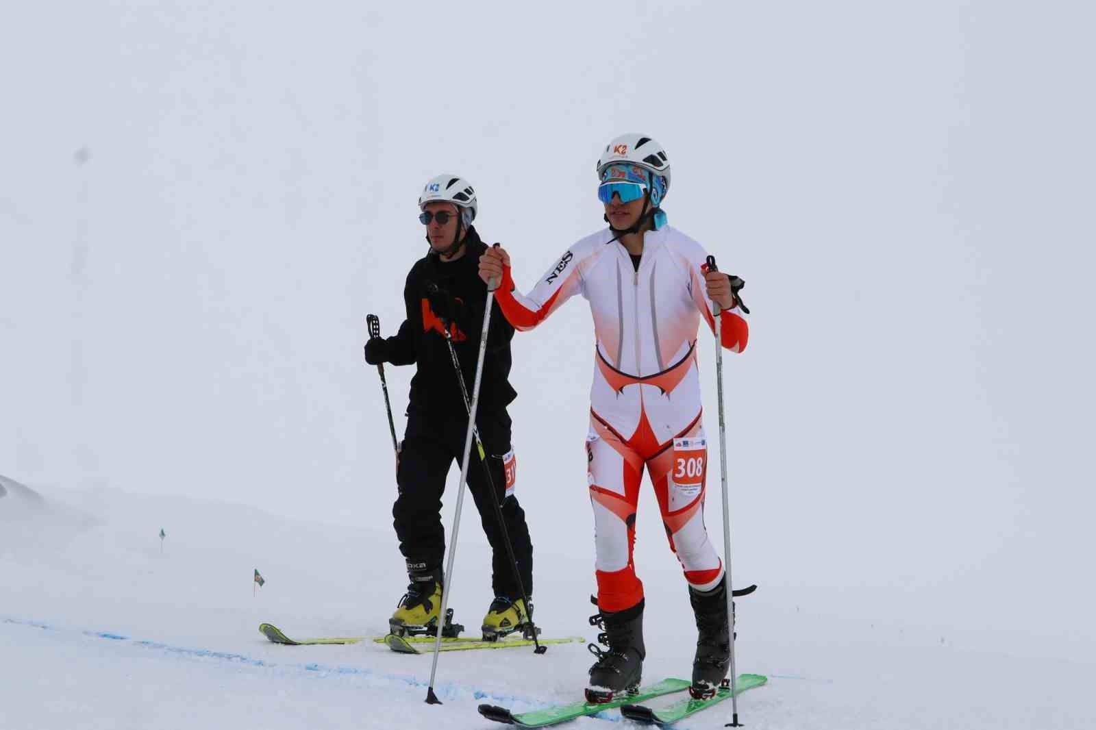 Dağ Kayağı T&uuml;rkiye Şampiyonası Erciyes&rsquo;te yapıldı
