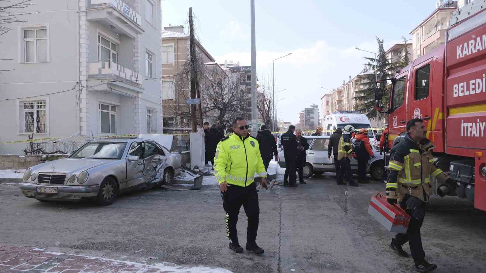 Karaman’da iki otomobilin karıştığı kazada karı koca yaralandı