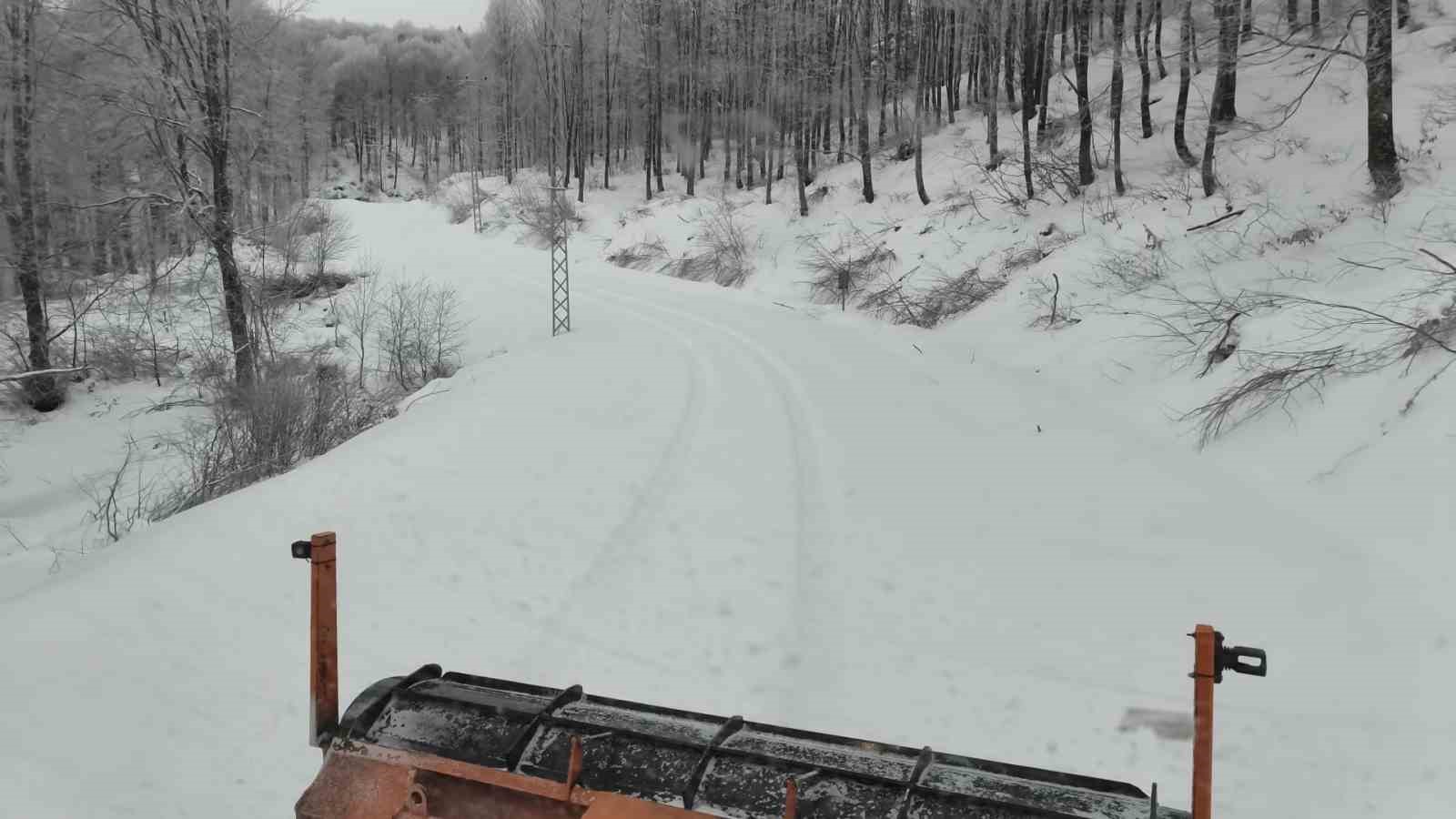Osmangazi&rsquo;nin y&uuml;ksek kesimlerinde kar n&ouml;beti
