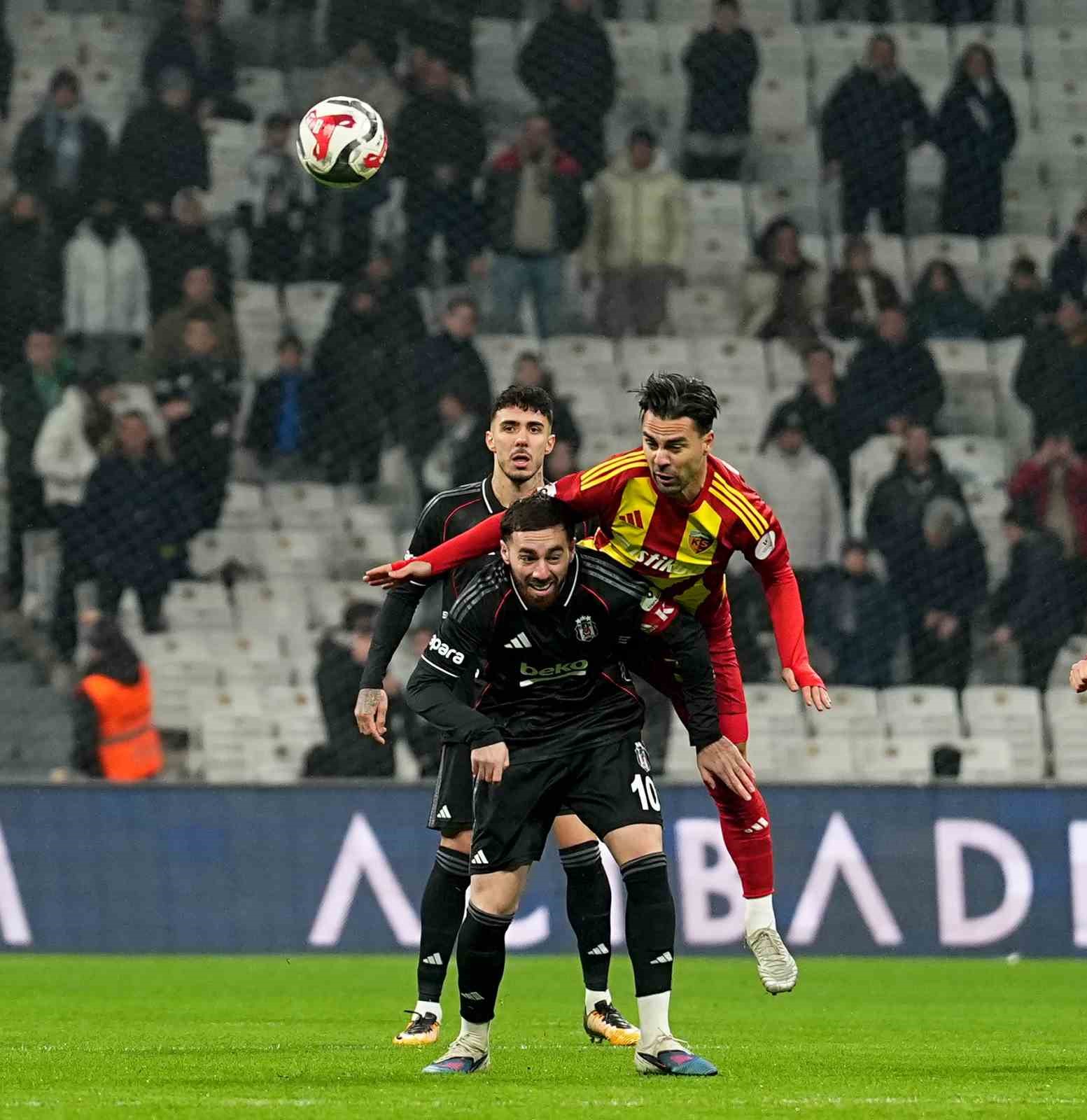 Trendyol S&uuml;per Lig: Beşiktaş: 0 - Kayserispor: 0 (Ma&ccedil; devam ediyor)
