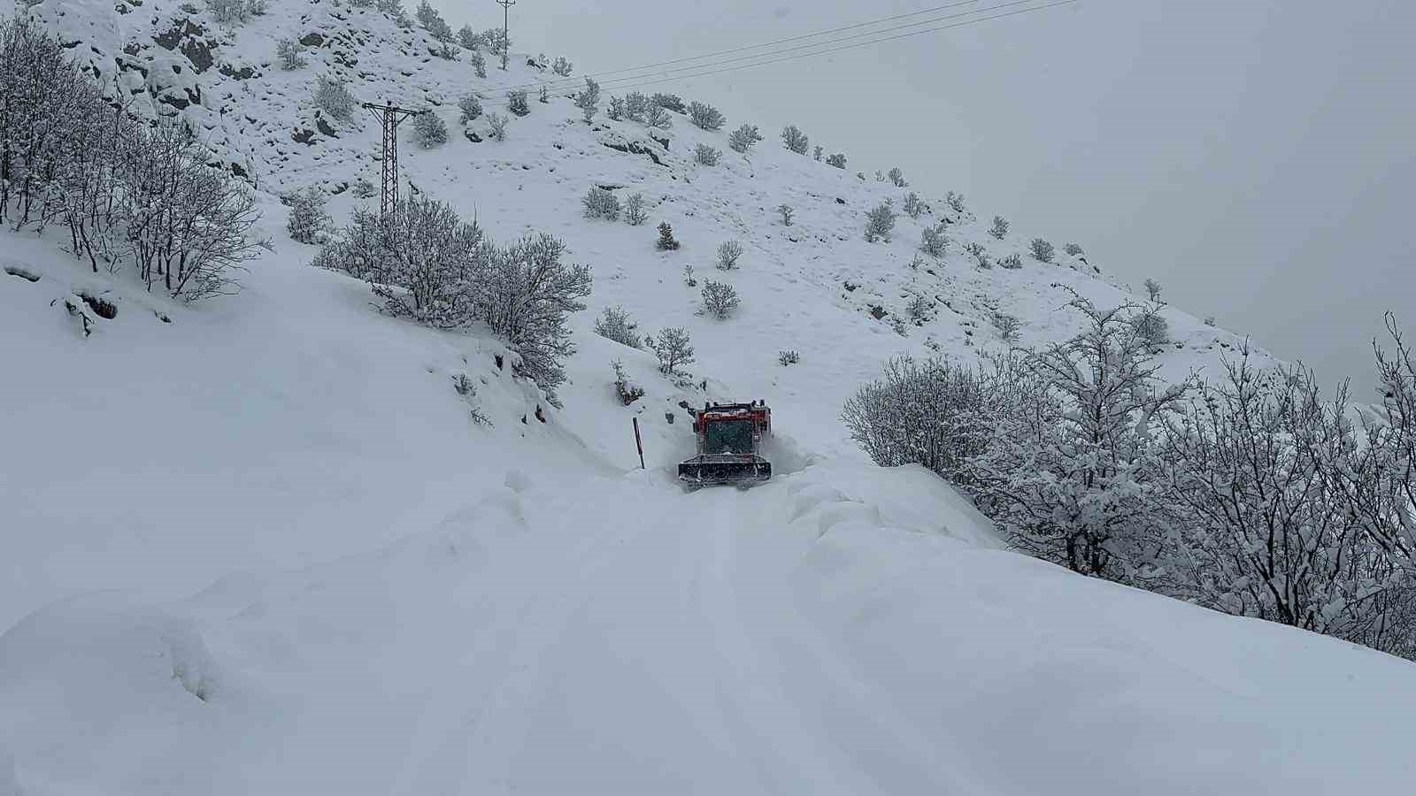 Bing&ouml;l&rsquo;de diyaliz hastası UMKE tarafından hastaneye ulaştırıldı
