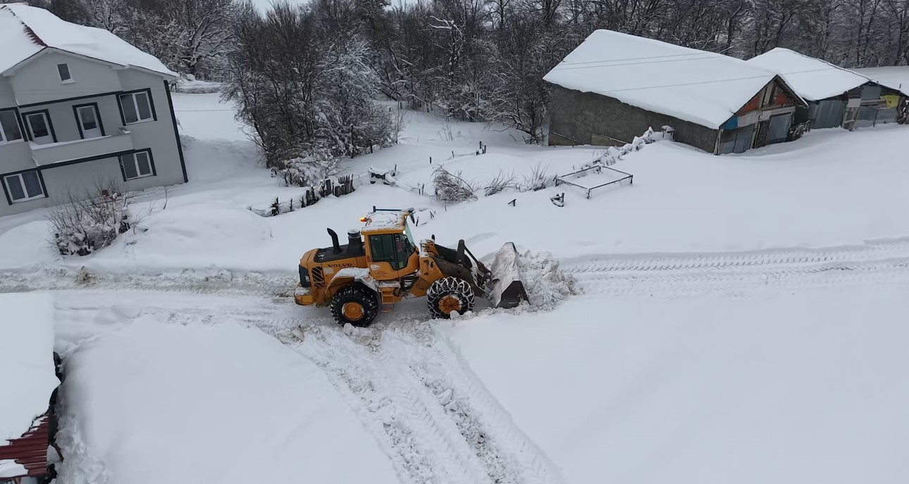 Karabük’te kapalı 123 köy yolu ulaşıma açıldı