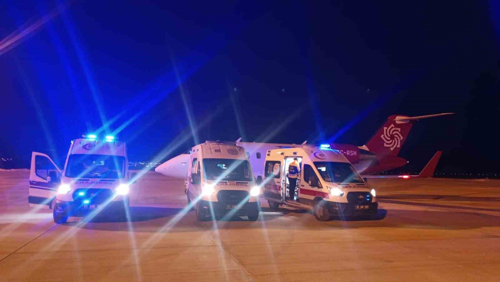 Van’dan İstanbul’a uçak ambulansla hasta sevki