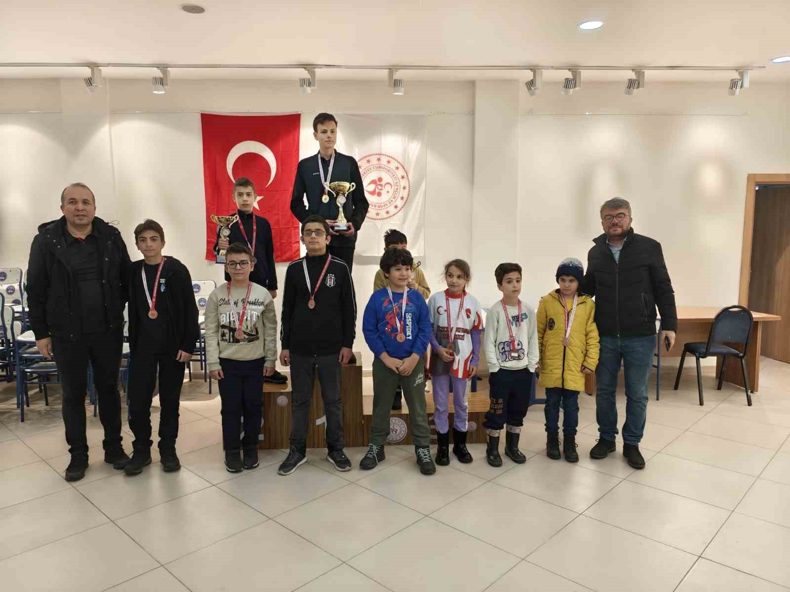 Düzce satranç şampiyonası yapıldı