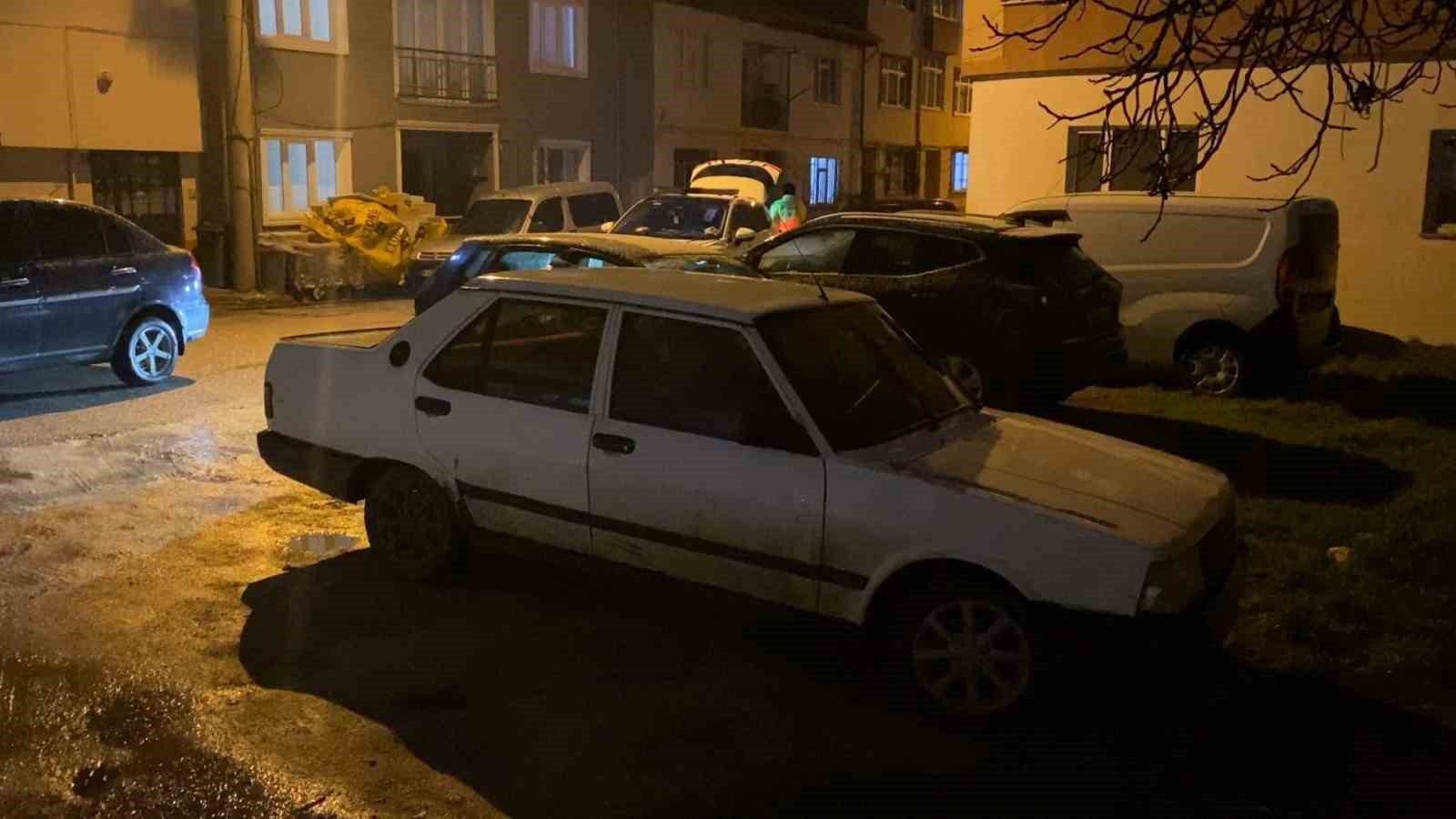 Alkoll&uuml; s&uuml;r&uuml;c&uuml; &rsquo;dur&rsquo; ikazına uymadı, &ccedil;ıkmaz sokakta yakalandı
