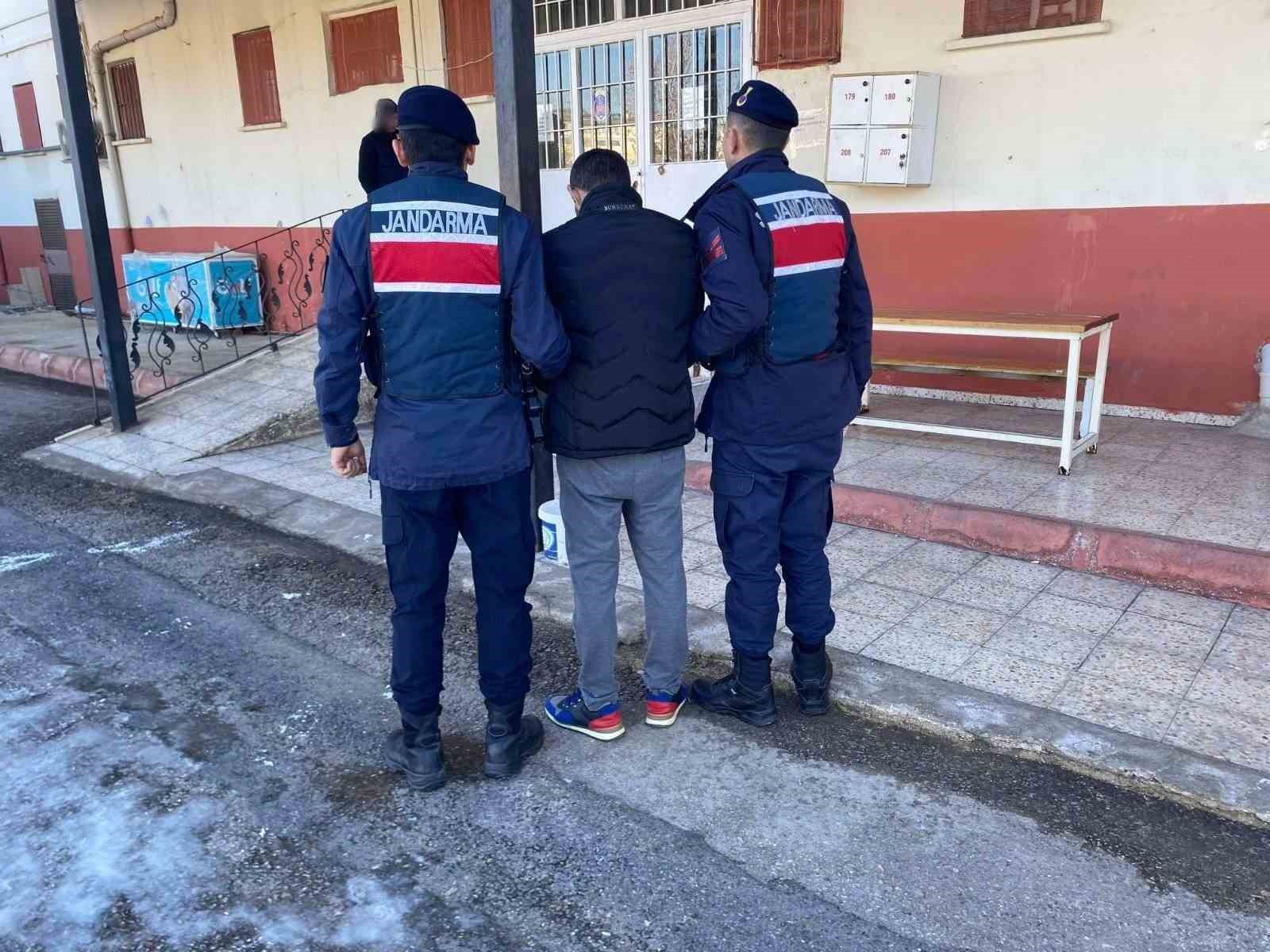 Gaziantep&rsquo;te aranan 2 şahıs yakalandı