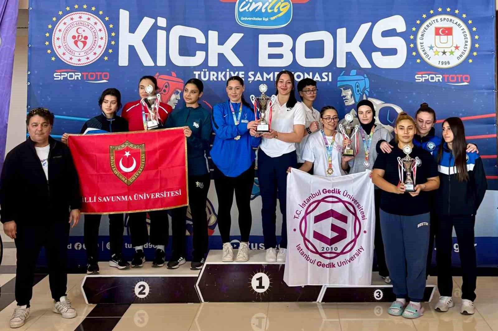 Üniversitelerarası Kick Boks Türkiye Şampiyonası’nda MCBÜ’den büyük başarı