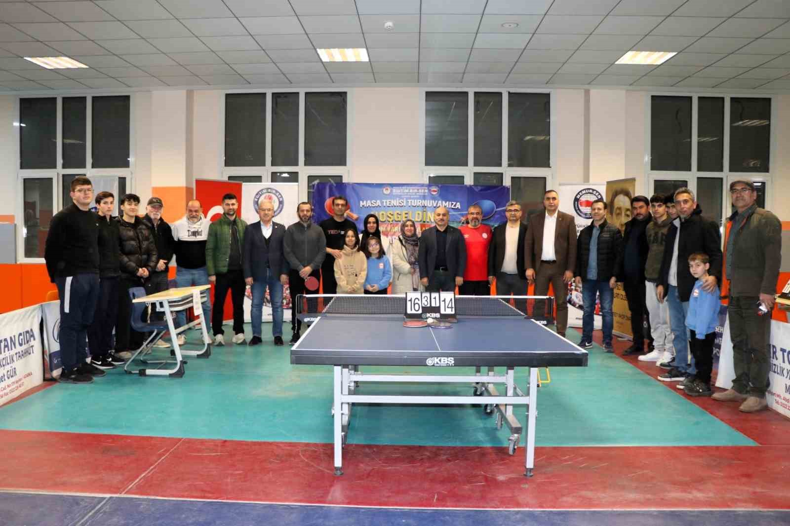 Eğitim-Bir-Sen&rsquo;den &ouml;d&uuml;ll&uuml; 2. Masa Tenisi Turnuvası: Adana&rsquo;da raketler dostluk i&ccedil;in sallandı
