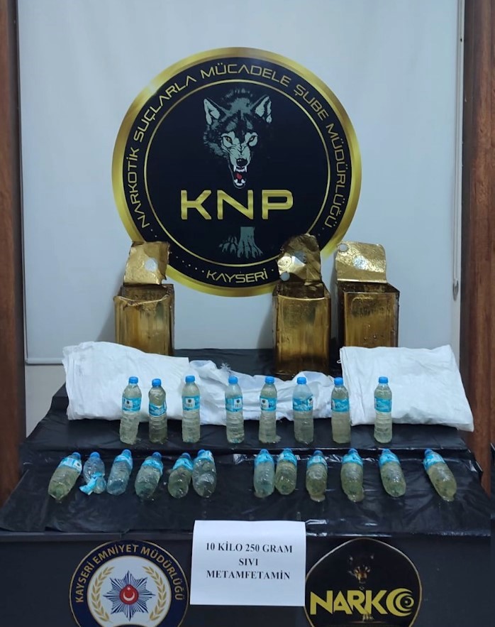 Bal tenekeleri içinde uyuşturucuyla yakalanan sanık: "Ev almayı teklif ettiler"