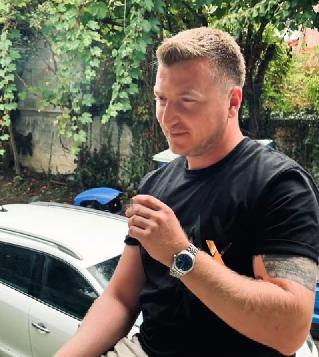 Ölü bulunan adliye çalışanı defnedildi
