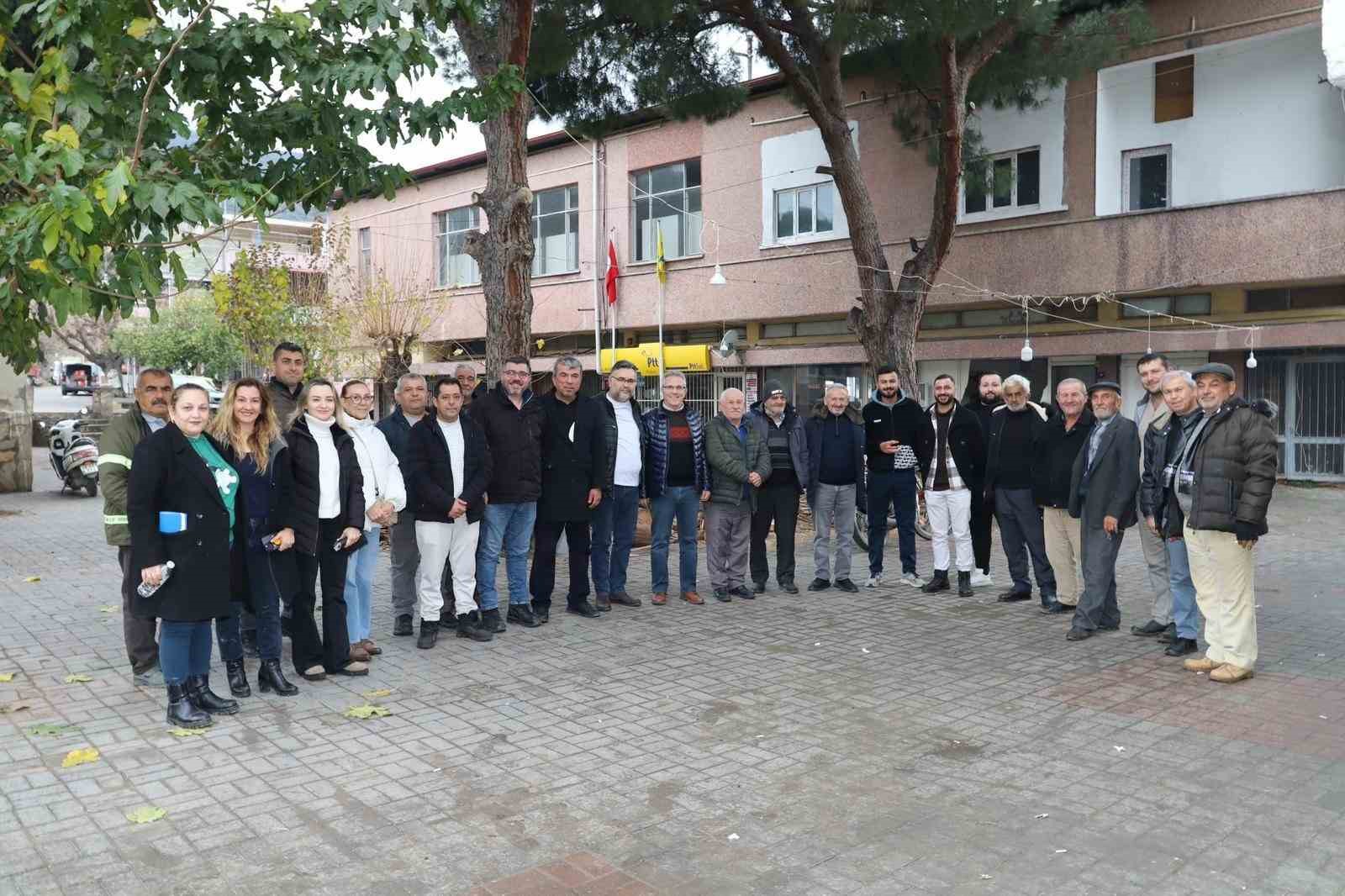 Nazilli Belediyesi’nden Pirlibey’de 4 ayrı yol çalışması